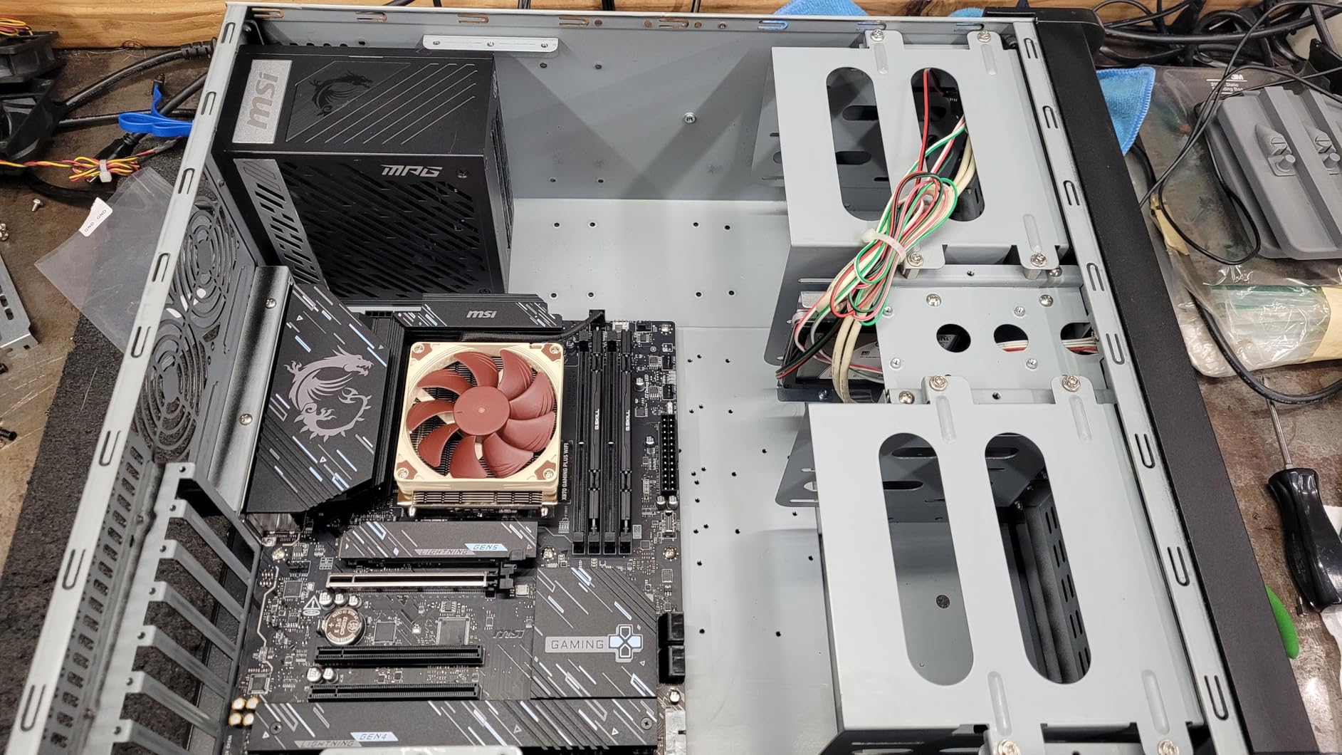 Noctua NH-L9a-AM5, Premium Low-Profile CPU Cooler for AMD AM5 (Brown) customer photo 2
