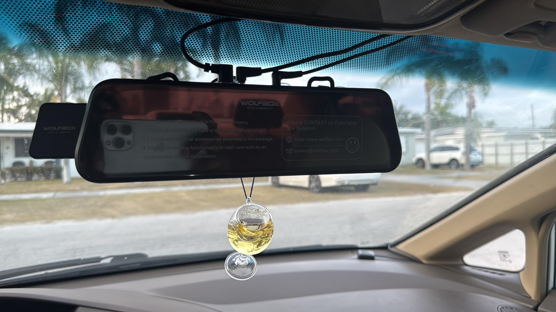 WOLFBOX G930 10'' Rear View Mirror Camera with 5.8GHz WiFi, 4K Dash Cam Front and Rear with WDR, Touch Screen Rearview Mirror Backup Camera, Parking Monitor, Reverse Assist, Includes 64GB Card & GPS customer photo 2