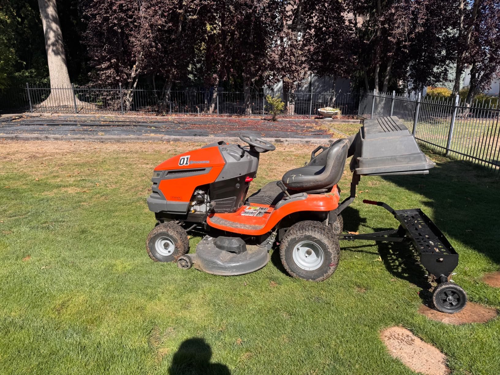 Suchtale 40-Inch Tow Behind Spike Aerator with Galvanized Steel Tines, Durable Lawn Aerator Soil Penetrator Spikes Tractor with Extra-Wide Tow Bar for Lawn and Farm customer photo 2