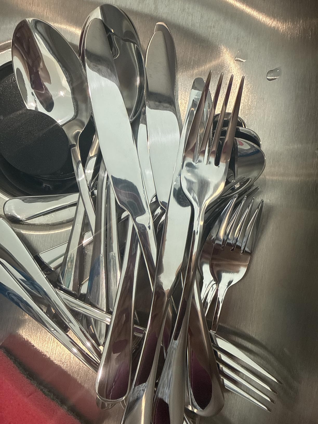 Briout Gold Silverware Set, 20 Piece Golden Cutlery Set Service for 4, Stainless Steel Flatware Set Include Spoons Forks Knives Tableware Utensil Set for Kitchen Home Restaurant, Shiny Gold Polished customer photo 2