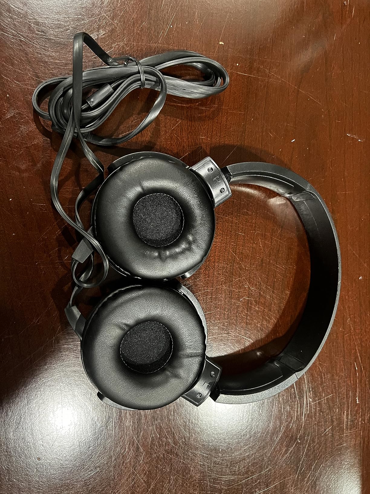 Barks Classroom Headphones (10 Pack, Stealth) - On-Ear Premium Student Bulk Headphones: Perfect for Kids K-12, Schools & Class Sets (Durable, Great Value, Noise Reducing, Comfortable, Easy-to-Clean) customer photo 1