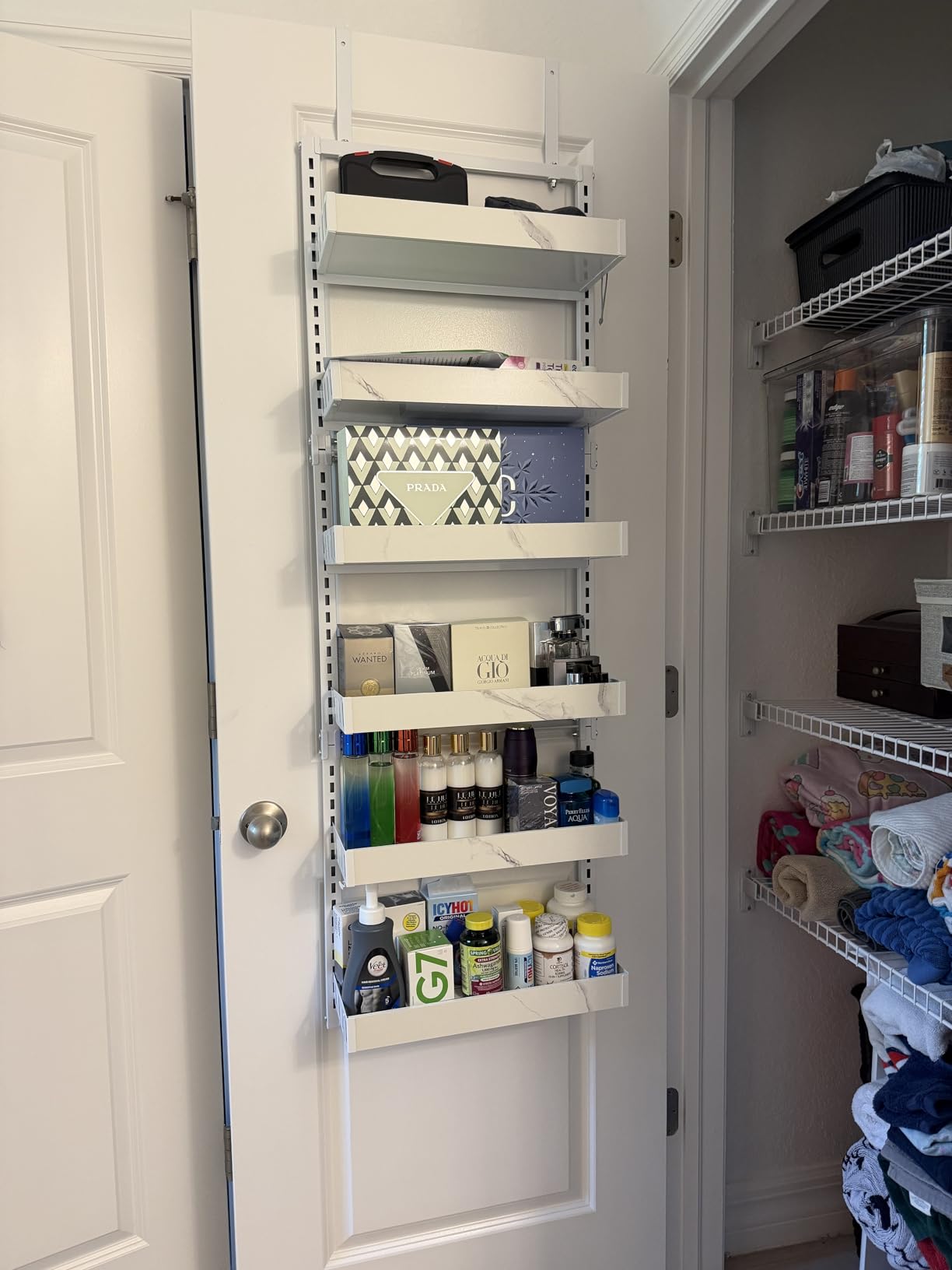 bukfen Over the Door Pantry Organizer, 6-Tier Adjustable Wooden Basket Kitchen Pantry Door Organization and Storage, Heavy-Duty Metal Hanging Kitchen Spice Rack, D6.3 x W17.71 x H50.60 inch, 1 Pack customer photo 1
