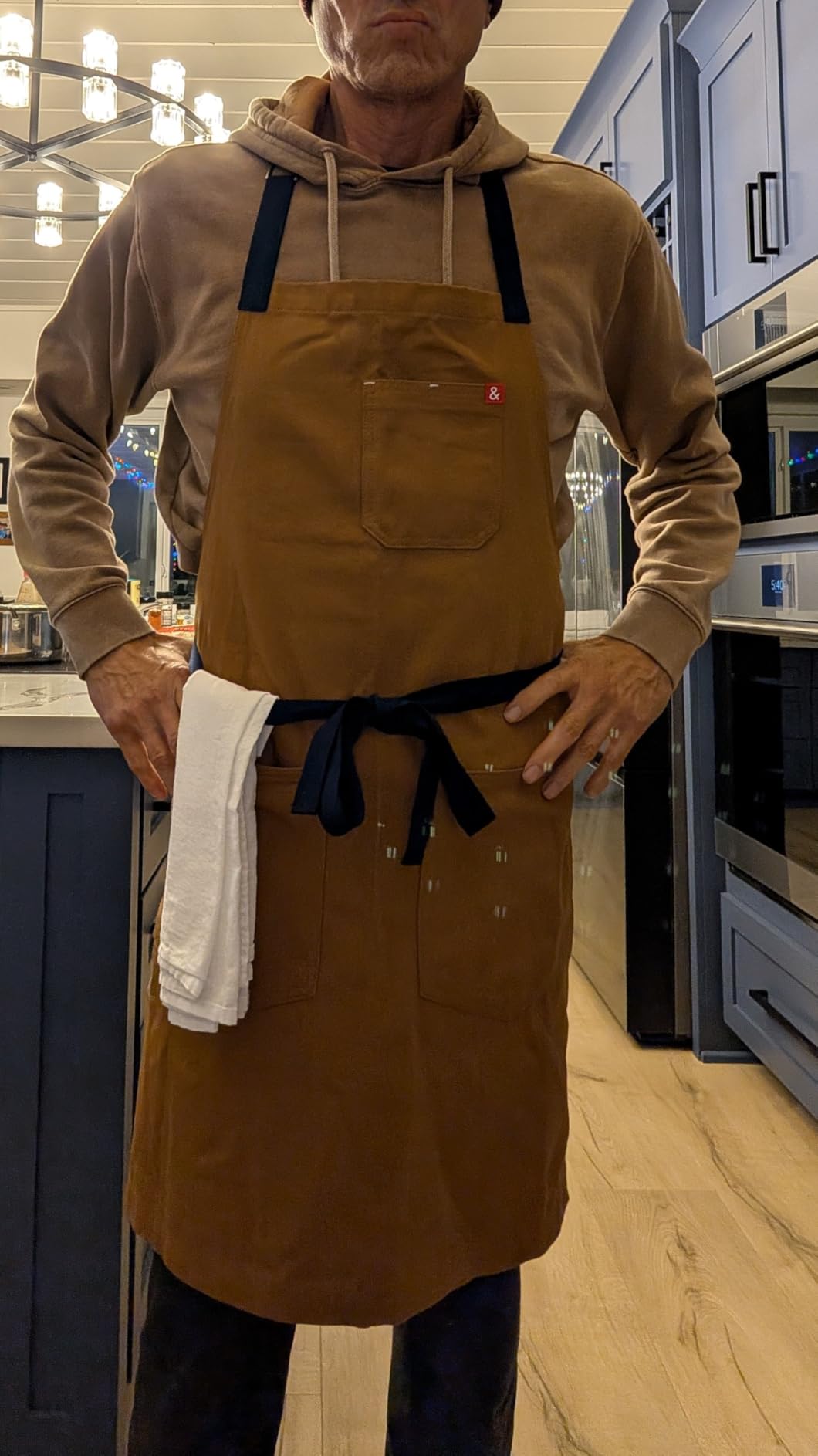 Hedley & Bennett Essential Apron - Adjustable Bib Chef Apron with 3 Pockets & Towel Loop - 12oz Cotton Canvas - Midnight Blue customer photo 1