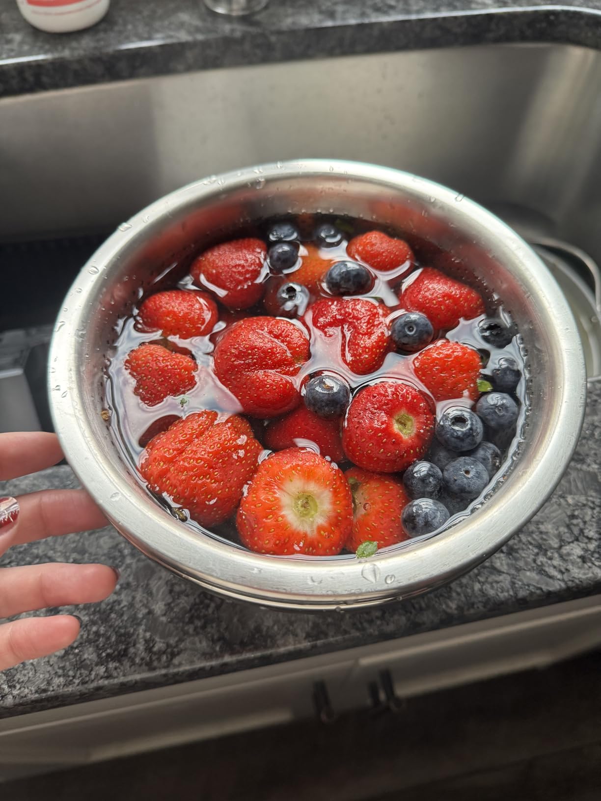 304 Stainless Steel Microporous Colander, 1.5QT Large Capacity with Mixing Bowl For washing vegetables, fruit and rice and for draining cooked pasta (2PC) customer photo 1