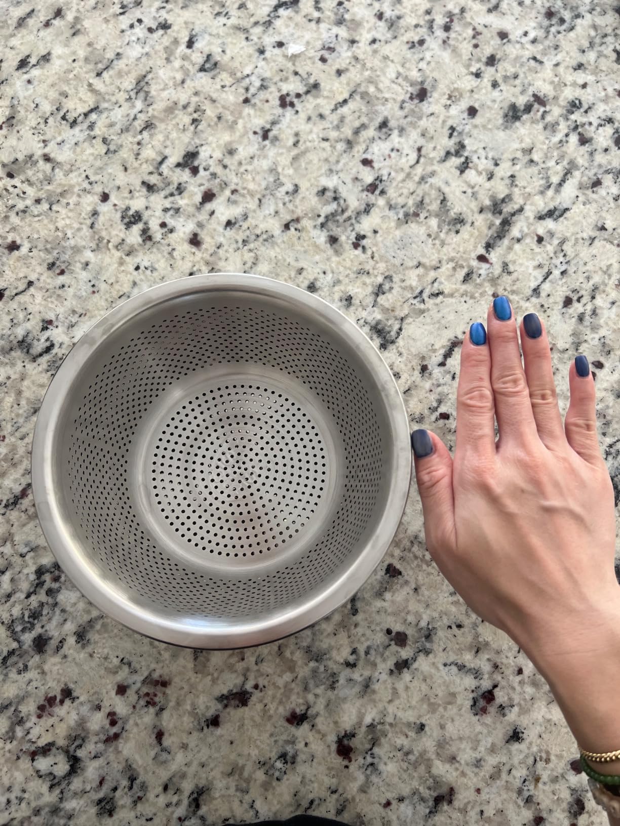 304 Stainless Steel Microporous Colander, 1.5QT Large Capacity with Mixing Bowl For washing vegetables, fruit and rice and for draining cooked pasta (2PC) customer photo 2