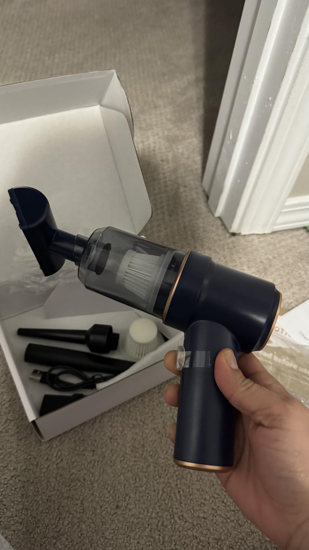 KMM Handheld Car Vacuum Cleaner, 9000Pa Vacuum Cleaner and Air Duster, 120W High Power Hand Held Vacuum with LED Light and Multi-Nozzles for Car, Home, Office, Pet customer photo 2
