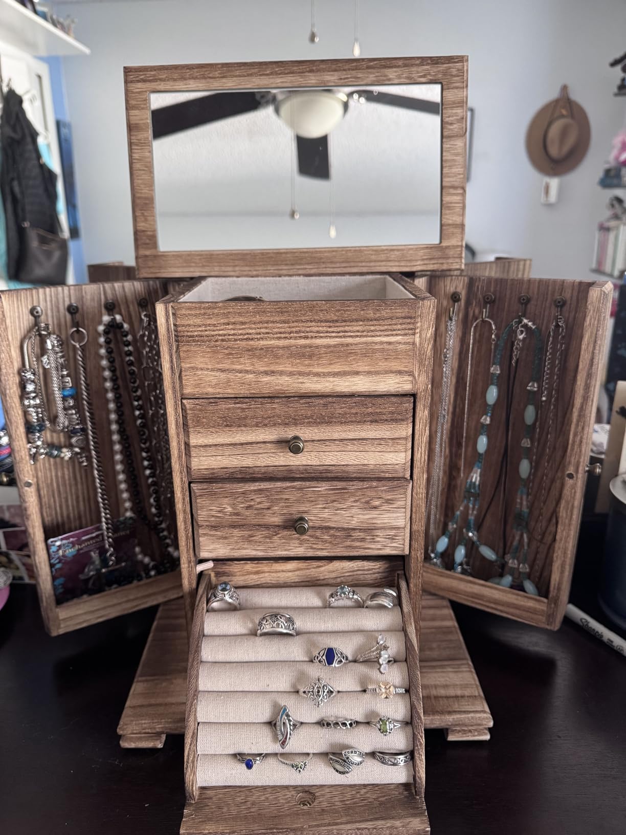 Emfogo Standing Jewelry Armoire, 7 Drawers & 2 Side Doors Jewelry Amoire Cabinet Standing with Top Flip Makeup Mirror, Jewelry Chest customer photo 1
