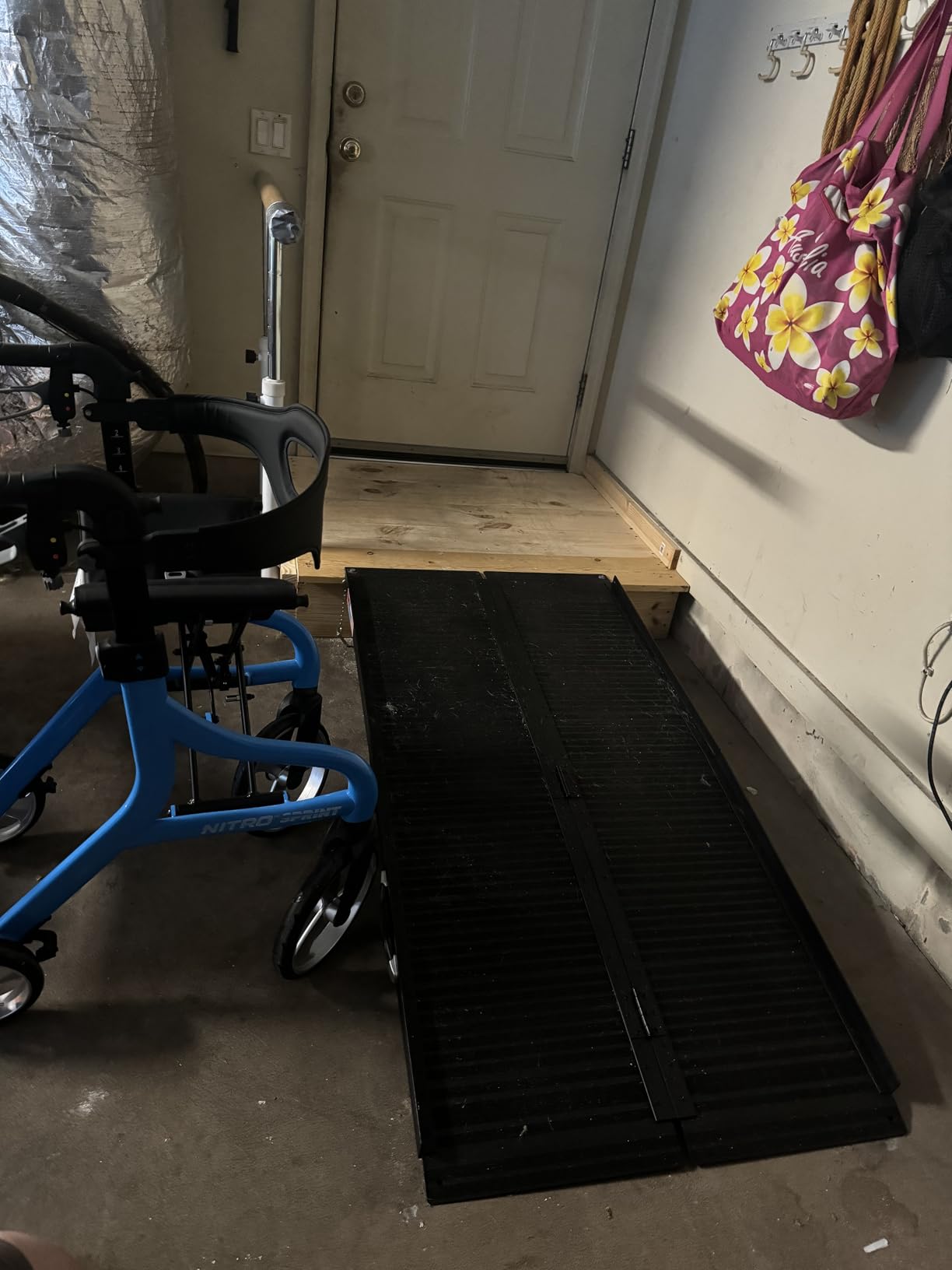 Portable Wheelchair Ramp 5FT, Anti-Slip Aluminum Folding Portable Ramp, Wheelchair Ramps for Home, Weight Capacity Up to 800 LBS, with Transition Plates Above and Below, Loading Dock Plates customer photo 1