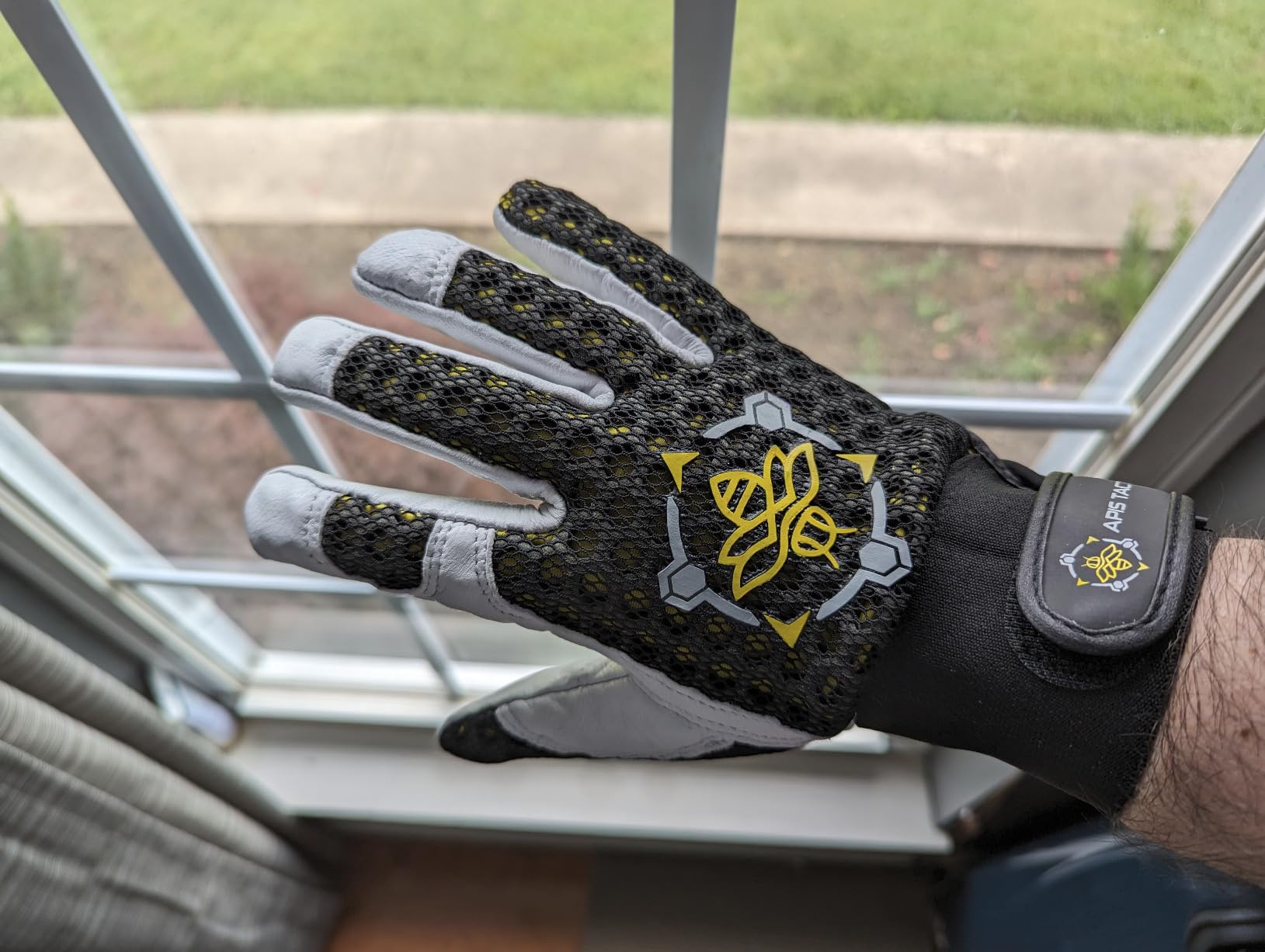 Premium Beekeeping Goatskin Gloves w/Highest Patented Ventilation & Dexterity - Beekeeping Supplies customer photo 2