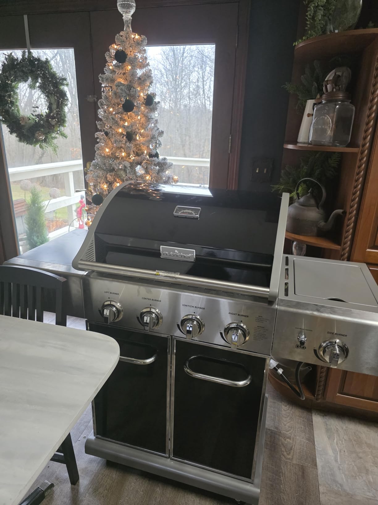 NutriChef Heavy-Duty 5-Burner Propane Gas Grill - Stainless Steel, 52,000 BTU, 4 Main Burners + Side, Electronic Ignition, Built-in Thermometer - NCGRIL2.5 customer photo 2