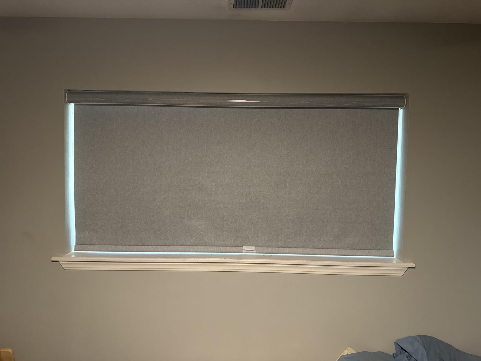 Boolegon Blackout Roller Shades for Windows, Cordless, Linen Fabric, Roller Blinds, Thermal Insulated Fabric UV Protection, Window Shades for Home, Office, Bedroom, Door, Blackout-Gray, Custom Size customer photo 2
