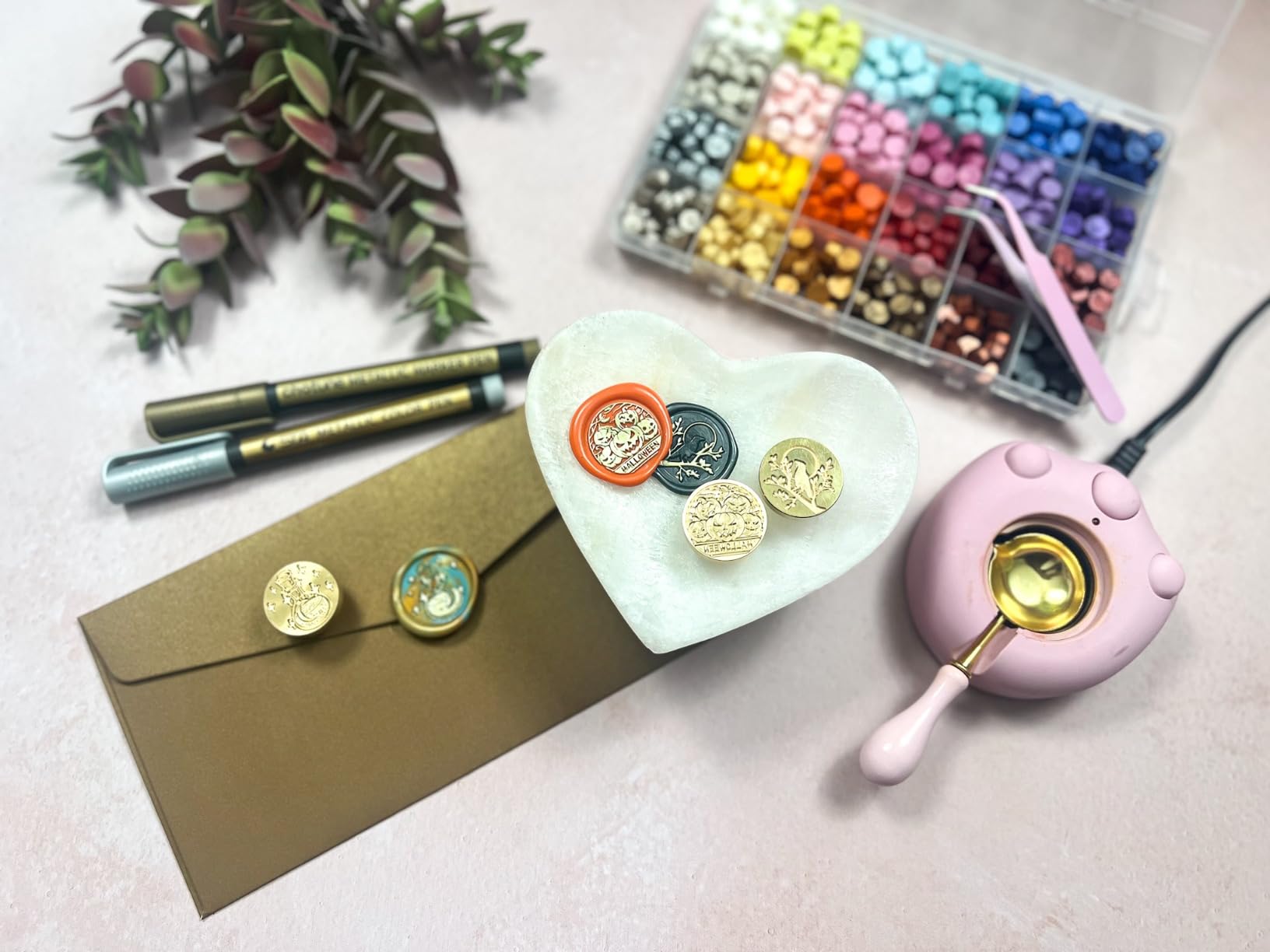 MONVICT 732 Pcs Wax Seal Stamp Kit with Pink Gift Box, Electric Wax Seal Warmer, Sealing Beads, Stamp, Spoon, Pens, Envelopes, Tweezers Gift for Kids Girls Crafter DIY customer photo 2