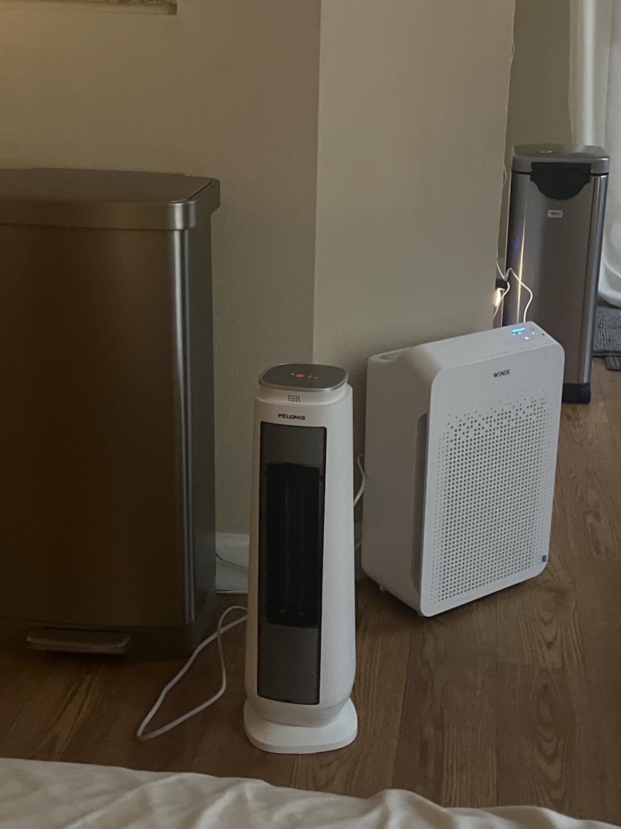 PELONIS Oscillating Ceramic Tower Indoor Space Heater with Programmable Thermostat & ECO Mode, 12H Timer & Remote Control, Safety Protection, 23 Inches, 1500W, PHF15RSAPH23 customer photo 1