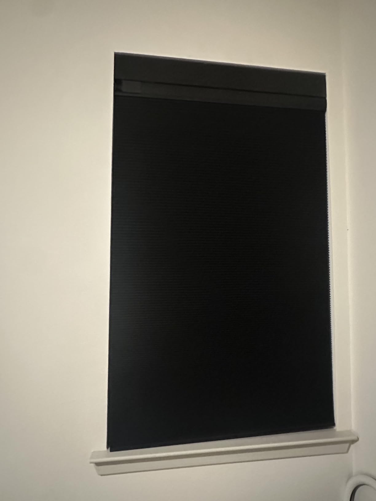 Boolegon No Drill No Tools Cellular Shades Top Down Bottom Up Honeycomb Blinds Blackout Cordless Window Blinds Easy to Install Cellular Shade for Windows,Blackout-White,Custom Size customer photo 1