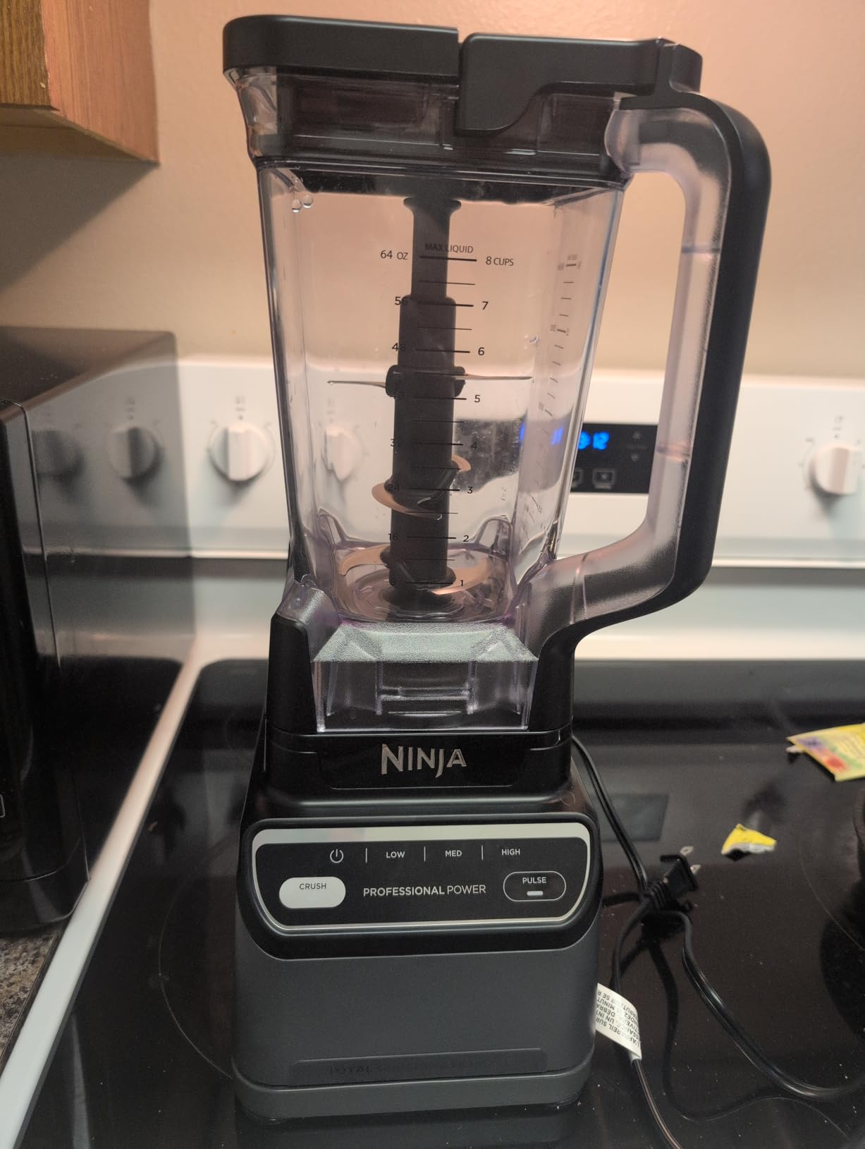 Ninja Professional Blender | Smoothie Blender, Drink Mixer, Grinder, Ice Crusher | Total Crushing Technology, Auto-iQ Smart Presets, Professional 1200W Power, XL 72oz Pitcher | Dark Grey | BR201AMZ customer photo 2