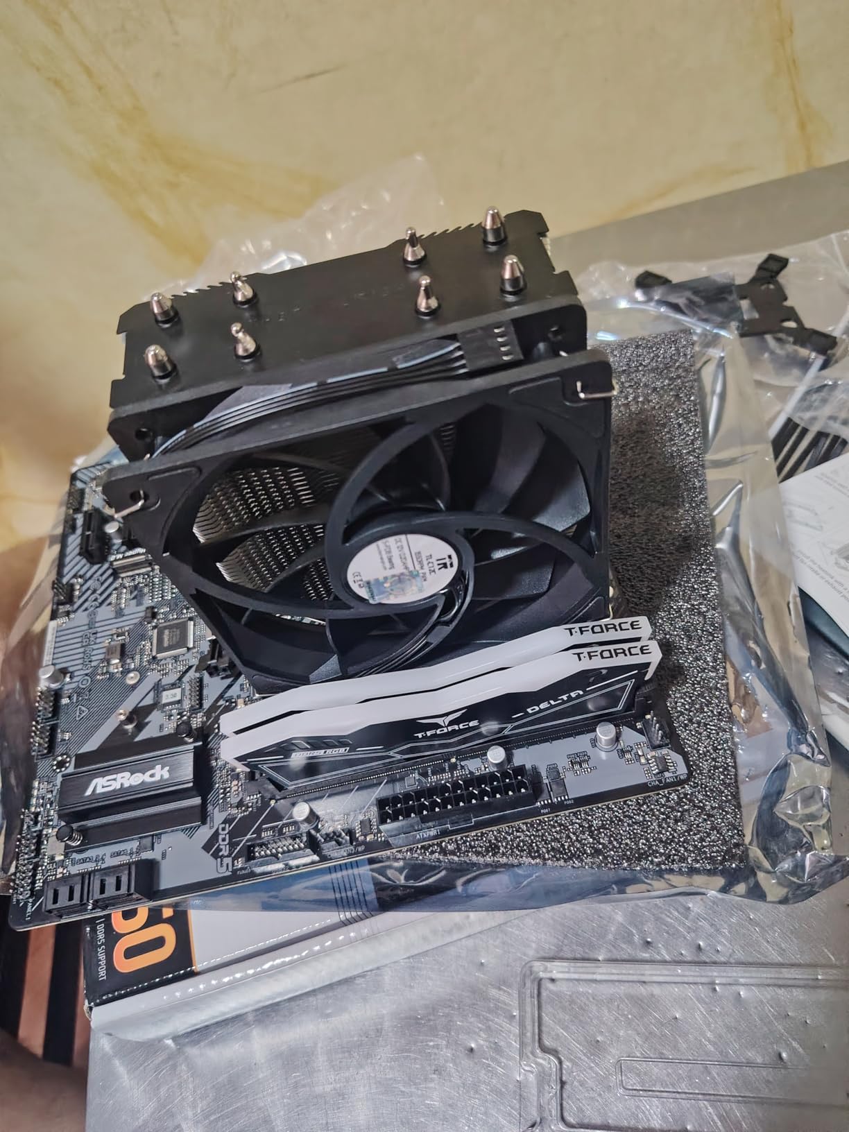 ASRock B650I Lightning WiFi AMD AM5 Mini-ITX Motherboard, Supports AMD Ryzen 9000/8000/7000 Series Processors, DDR5 7200+ (OC), PCIe 5.0 M.2, 2.5G LAN, WiFi 6E, 8+2+1 Power Phase customer photo 2