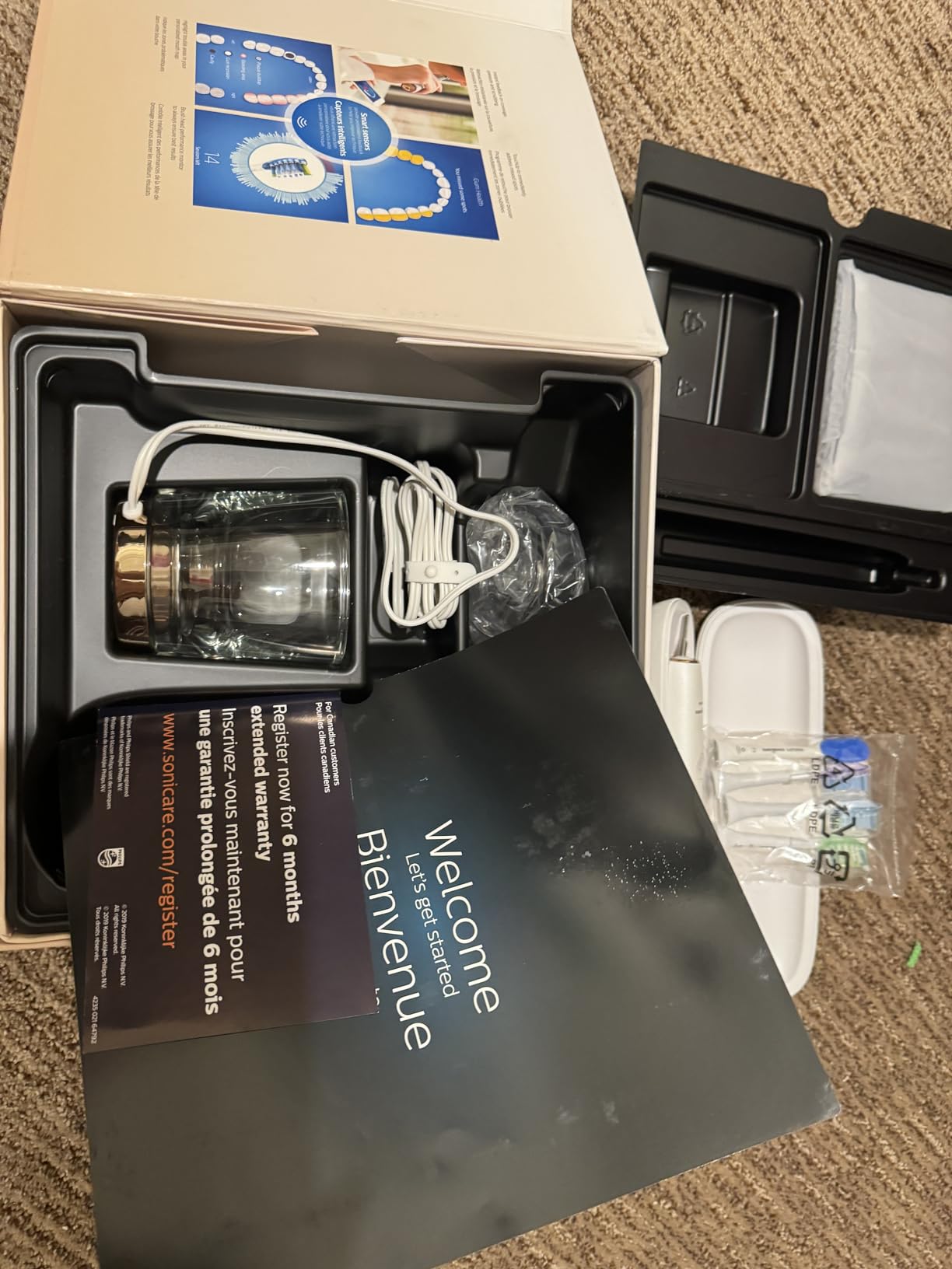 Philips Sonicare DiamondClean Smart 9750 Electric Toothbrush, Sonic Toothbrush with App, Pressure Sensor, Brush Head Detection, 5 Brushing Modes, 3 Intensity Levels, Lunar Blue, HX9954/74 customer photo 2