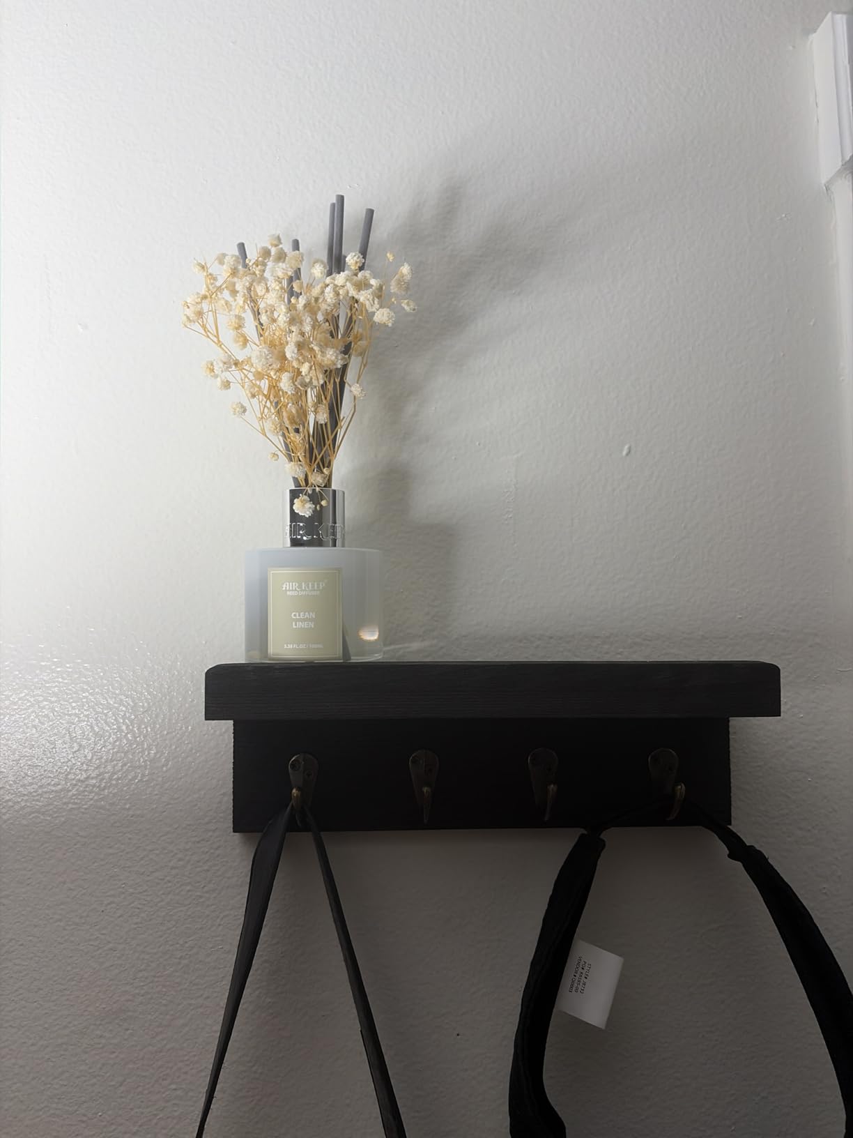 Airkeep Reed Diffuser Set,3.38 fl oz (100 ml) - Clean Linen Oil Diffusers with 8 Reed Sticks,Home Fragrance Reed Diffuser for Bathroom Shelf Decor customer photo 1