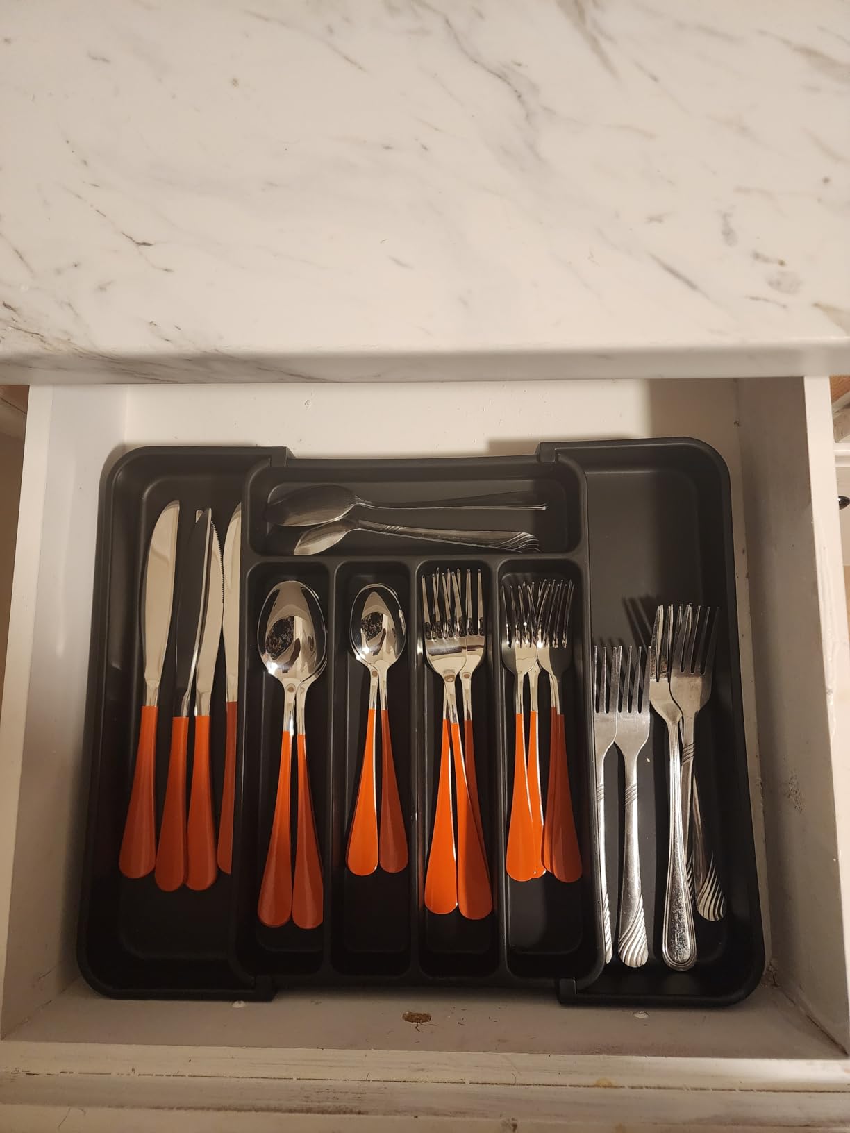 Aujen Silverware Organizer - Expandable Kitchen Drawer Organizer, Adjustable Utensil Organizer, Cutlery Tray for Forks, Knives, Multipurpose Kitchen Organizers and Storage Solution, Black, Medium customer photo 1
