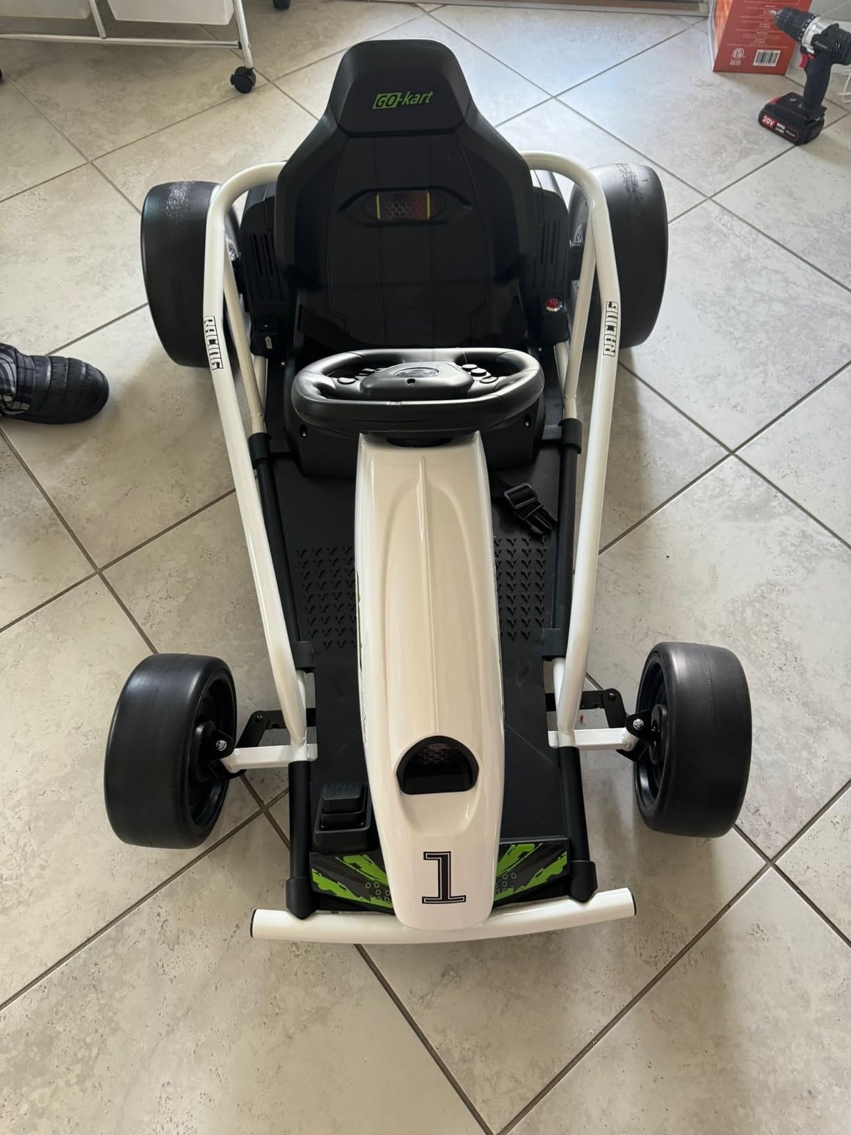 Aosom 24V 8.1 MPH Electric Go Kart, Drifting Car Battery Powered Ride on Toy customer photo 1