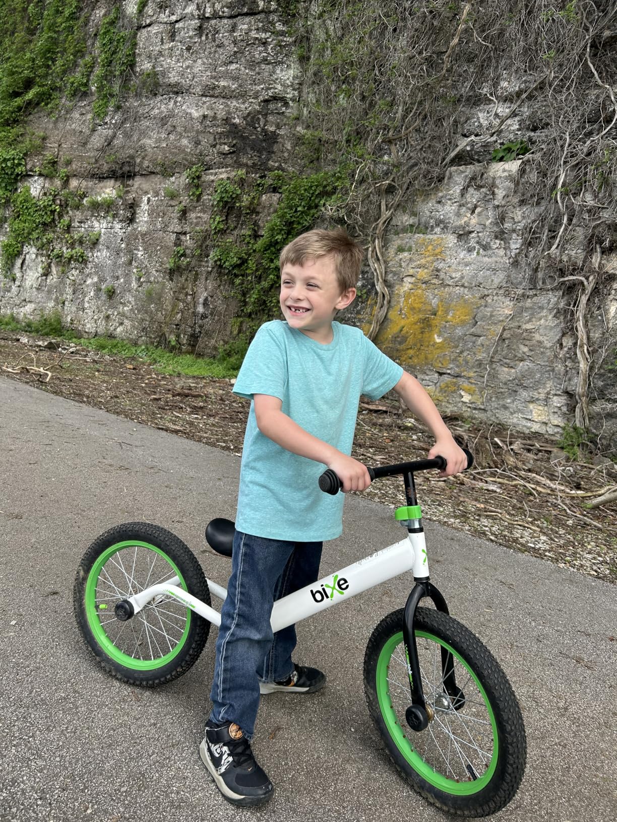 Bixe Balance Bike: for Big Kids Aged 4, 5, 6, 7, 8 and 9 Years Old - No Pedal Sport Training Bicycle | 16inch Wheel customer photo 1