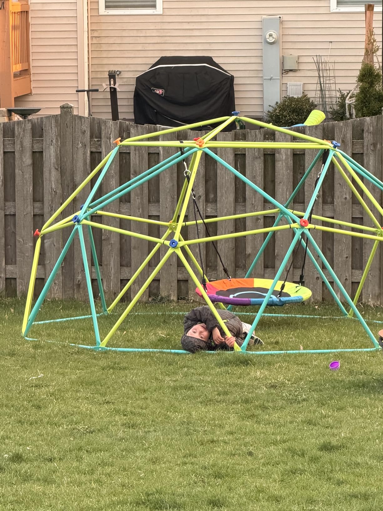 Hapfan 10 ft Climbing Dome Swing Set with Saucer Swing, Jungle Gym for Kids Outdoor Backyard, Supports 800lbs, Easy Assembly, Rust-Resistant Outdoor Playset for Ages 3-8 8-12 customer photo 1