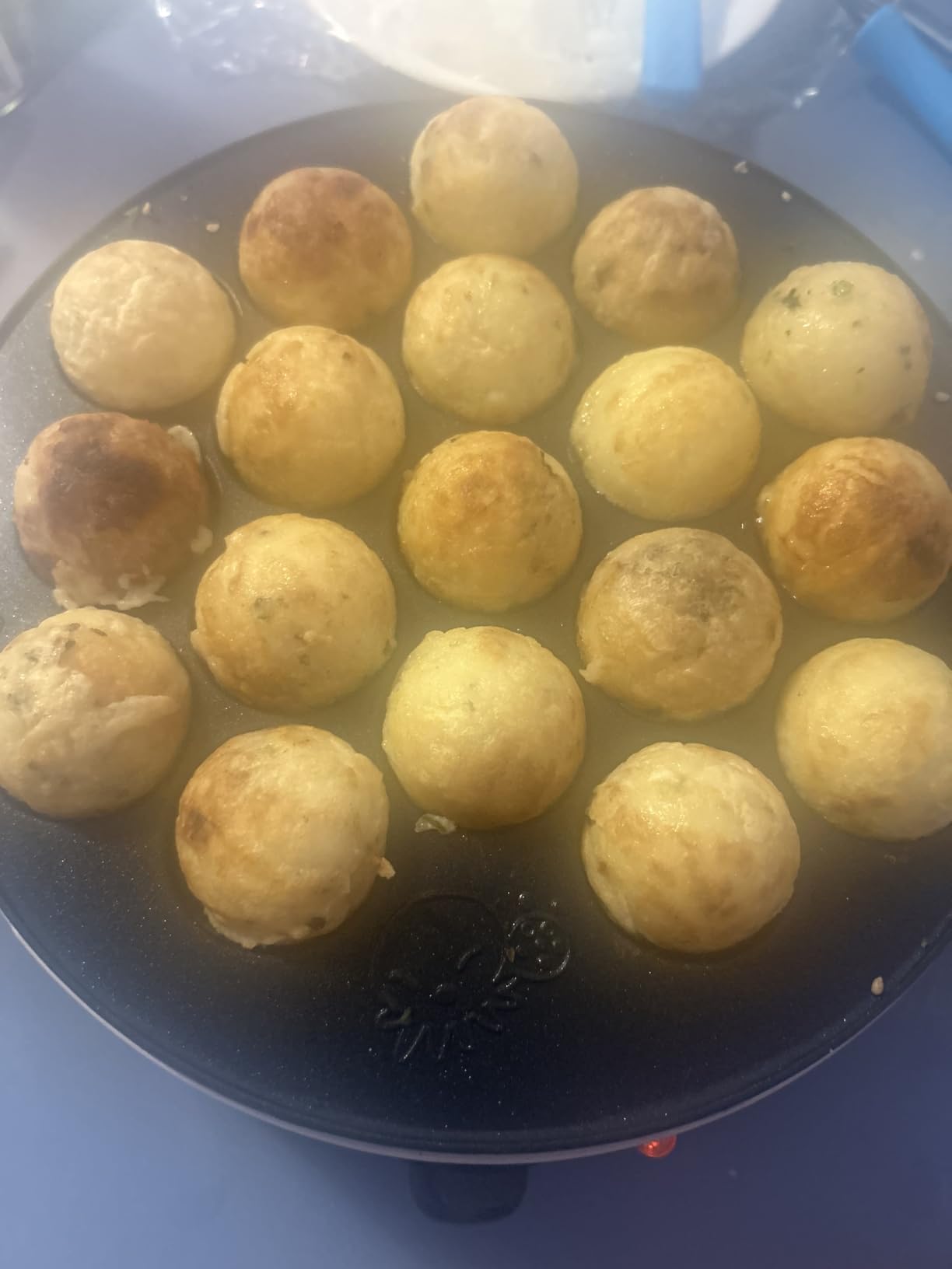 Takoyaki Maker Machine by StarBlue with FREE Takoyaki Picks - Temperature Control 18 Holes Electric Japanese Octopus Balls Pan with Nonstick Surface 120V 60Hz 700W customer photo 1