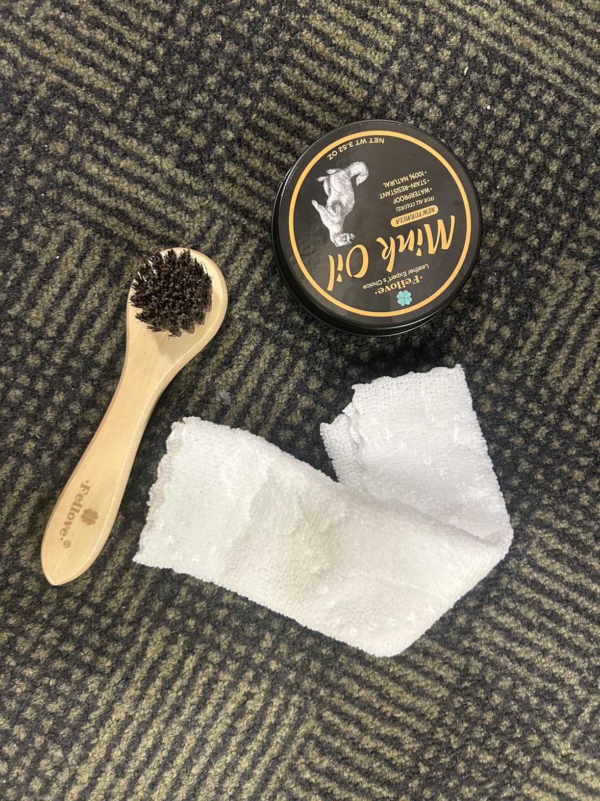 4-in-1 Mink Oil Leather Conditioner and Cleaner 3.52 oz - Premium Waterproof Formula for Boots and Shoes customer photo 1