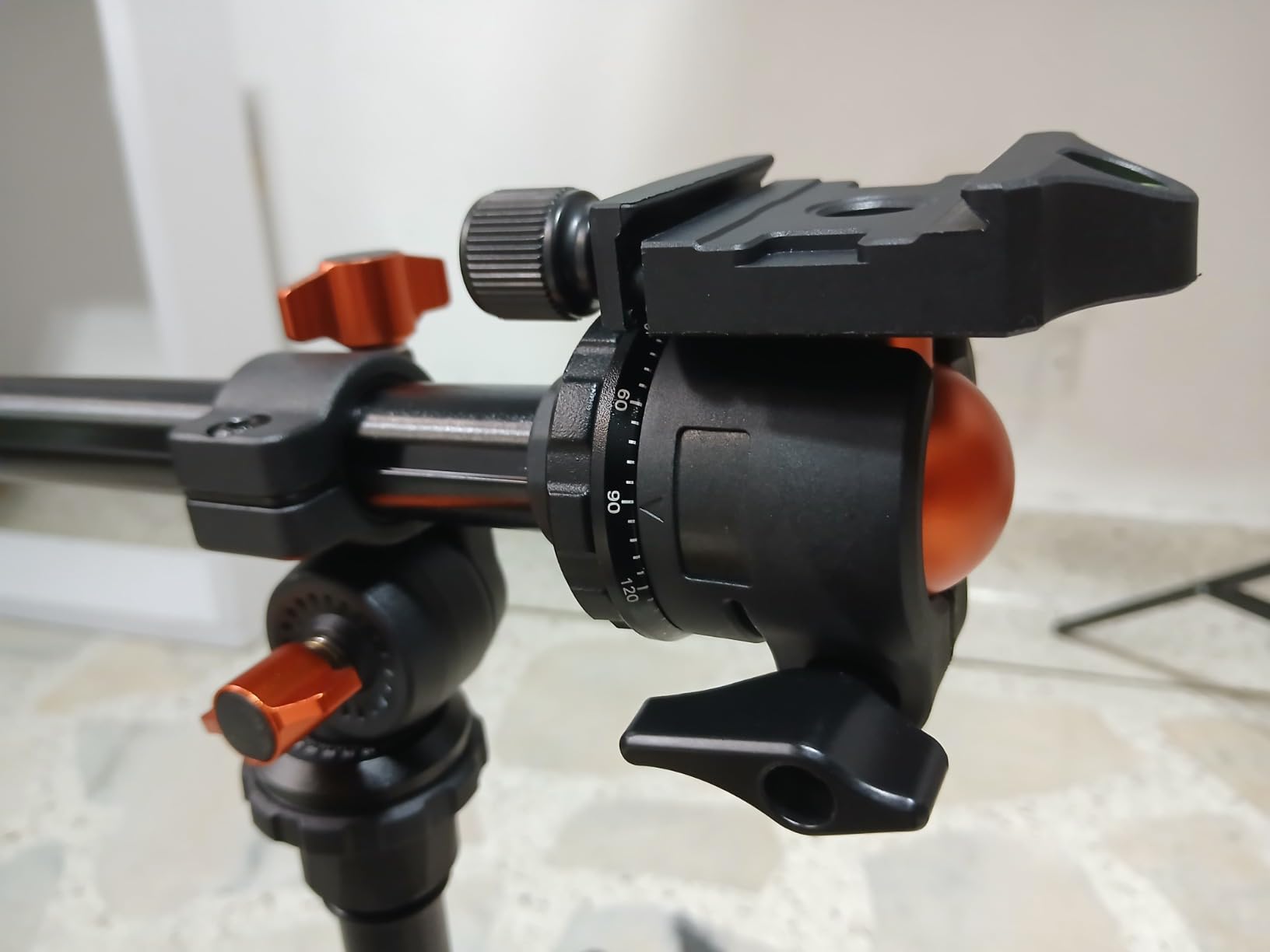 K&F Concept 76 inch Camera Tripod with Rotatable Multi-Angle Center Column, Lightweight Travel DSLR Tripods customer photo 2