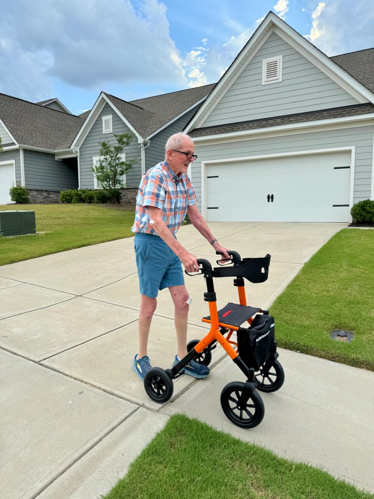 MAXWALK Rollator Walker with Seat, Tall Walkers for Seniors, 12