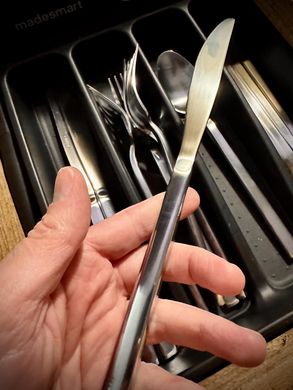 Alata Cube Gold 20-Piece Flatware Set, Forged Cutlery Set, Matte Gold with Square Handle customer photo 2