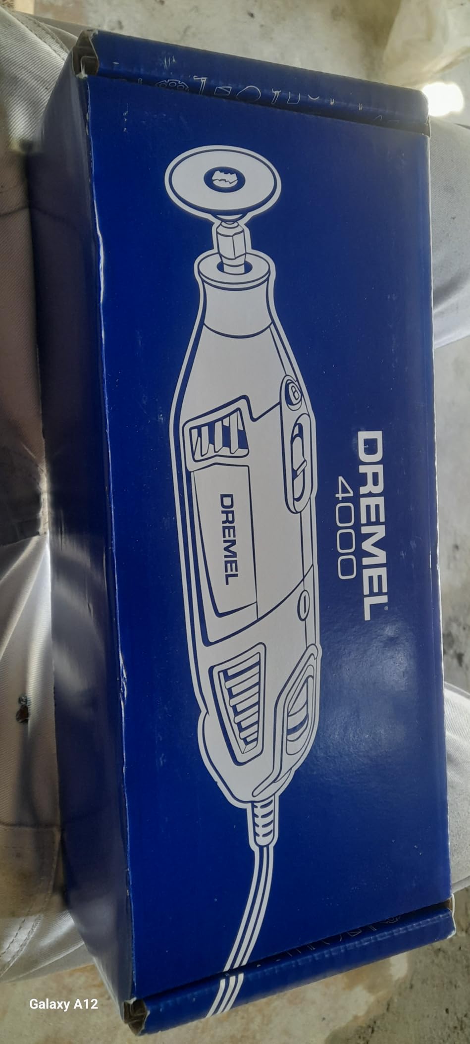 Dremel 4000-2/32 Variable Speed Rotary Tool Kit - Engraver, Polisher, and Sander - Perfect for Cutting, Detail Sanding, Engraving, Wood Carving, and Polishing - 2 Attachments & 32 Accessories customer photo 2