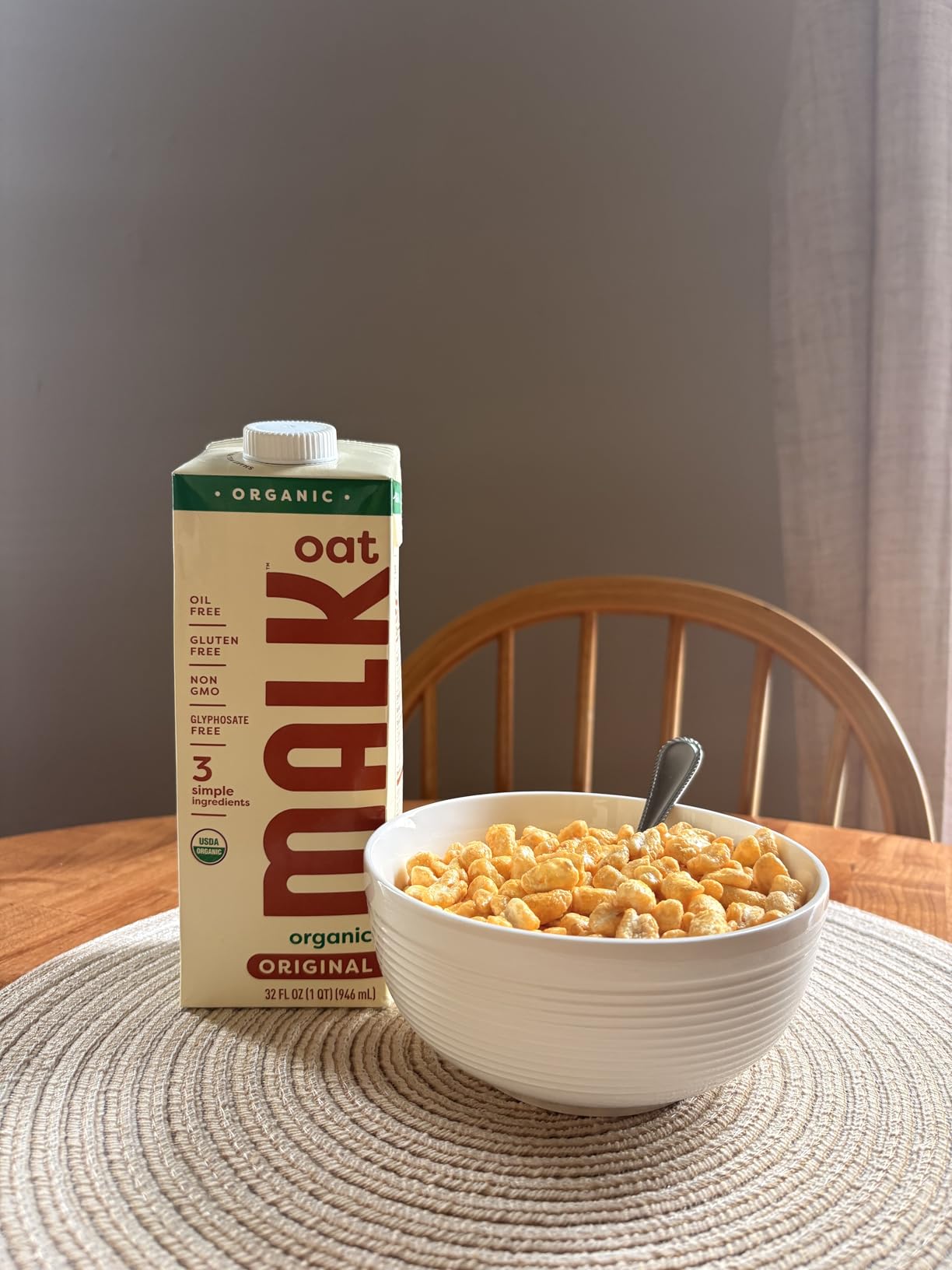 MALK Oat Milk (32oz, Pack of 6) Original Shelf Stable Organic Oat Milk, Non GMO, Dairy Free, Vegan, Plant Based, No Gums or Fillers - Barista Malk Oatmilk for Smoothies, Cereal, Creamy Lattes & Coffee customer photo 1