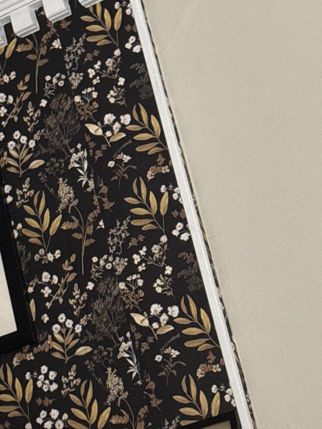 Vintage Wallpaper Peel and Stick Black Floral Wallpaper 17.5'' x 393'' Gold Leaf Contact Paper Vinyl Waterproof Self Adhesive Boho Botanical Wall Paper for Bedroom Shlef Cabinet Décor customer photo 2