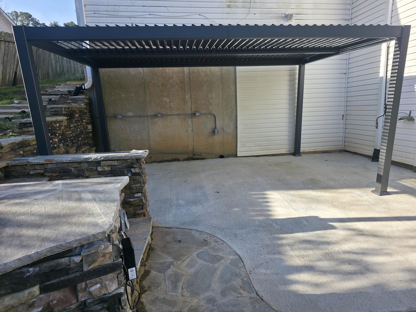 PURPLE LEAF Louvered Pergola 10' x 14' Aluminum Outdoor Pergola with Adjustable Louvers Roof and Integrated Drainage System 70 Mph High Wind Resistant Small Pergolas for Patio Deck Porch Yard customer photo 1