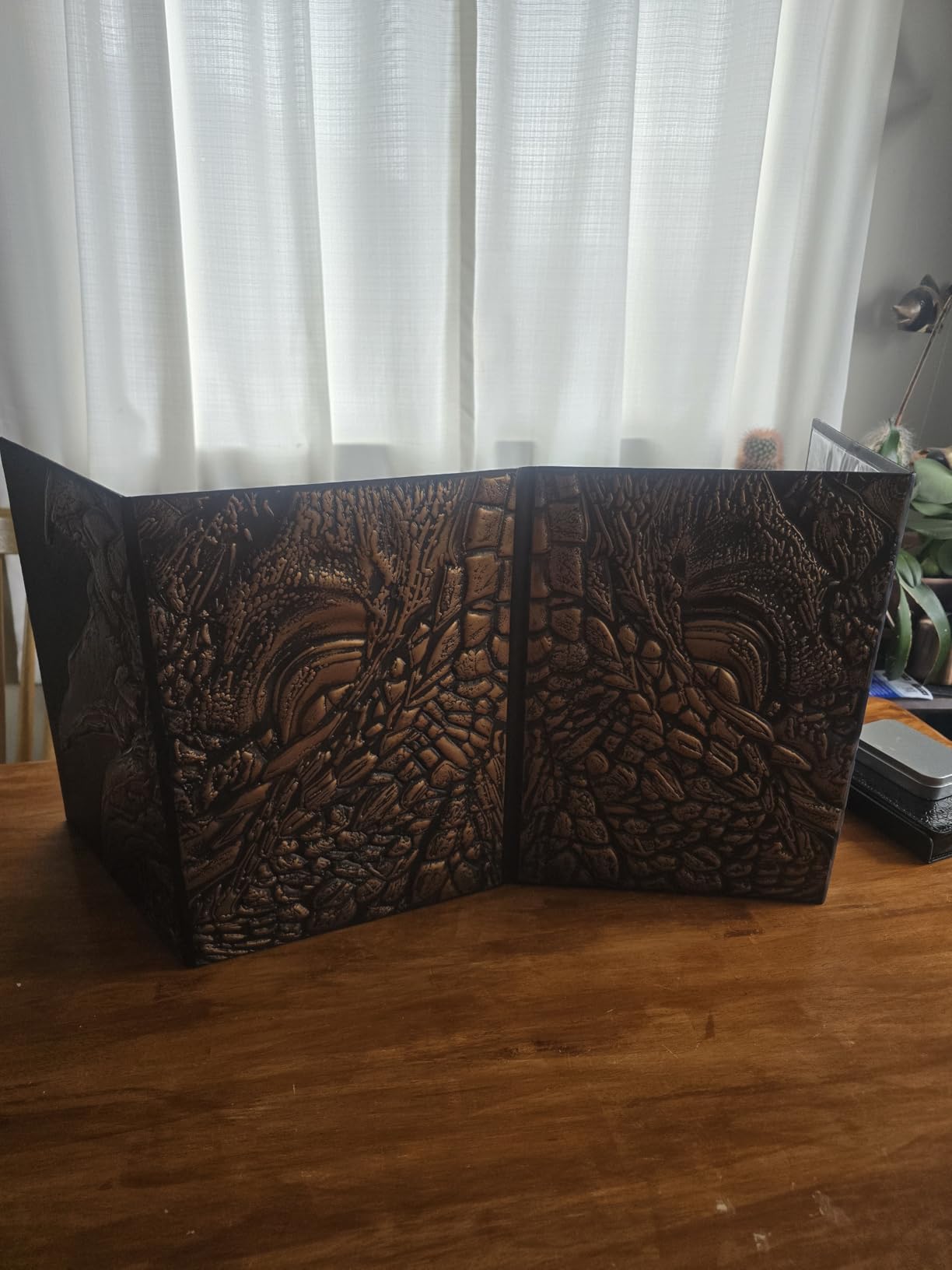 oTTTPGo DND DM Screen 5e, Dungeon Master Screen for Dungeons and Dragons Gifts, 4 Embossed Panels Total Width 37