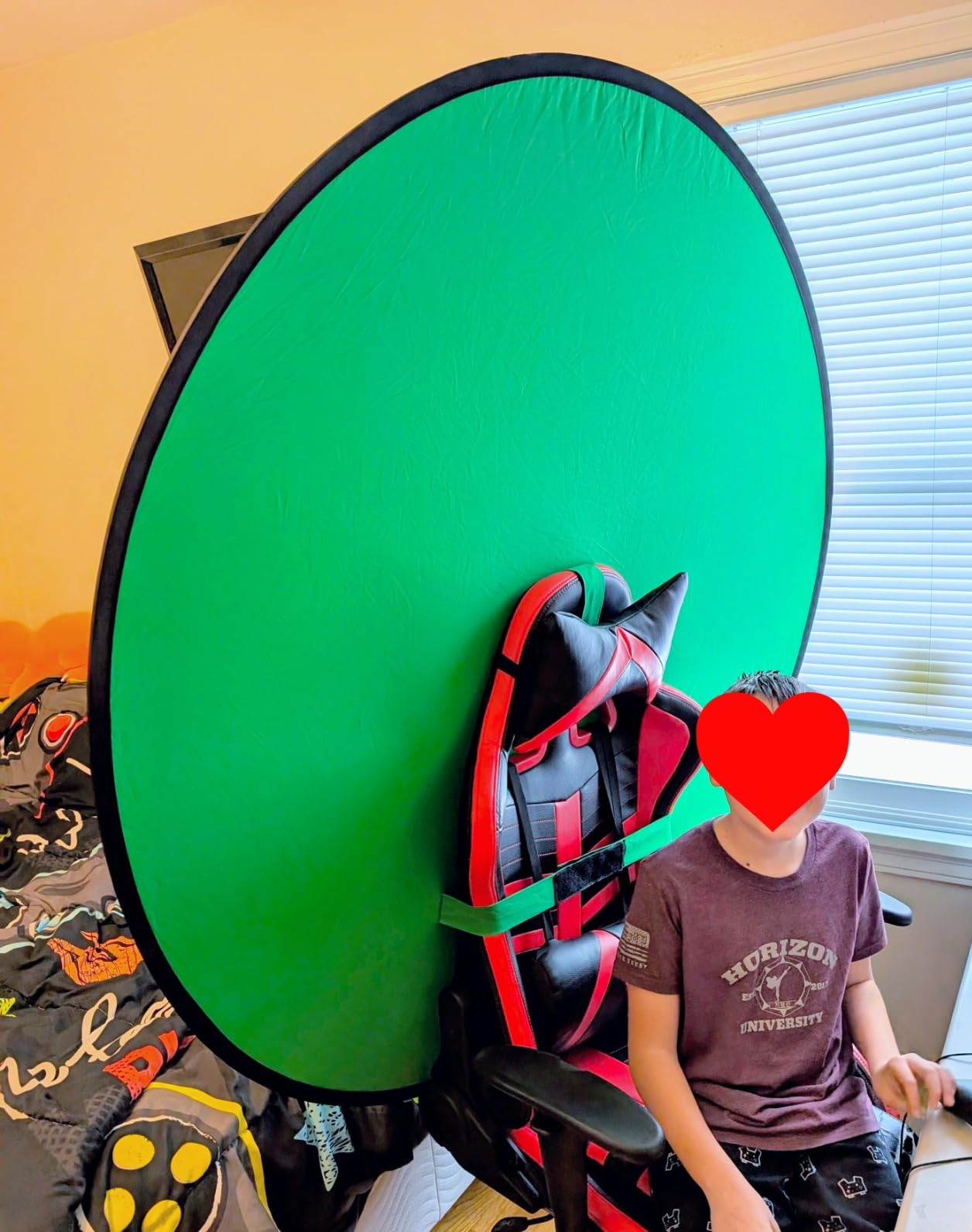 Portable Green Screen Chair, 57 in Greenscreen Backdrop with Stand Double Sided Foldable Green Background, Chroma Key, for Photography Streaming Gaming Photo Zoom Video Chats and Meeting customer photo 1