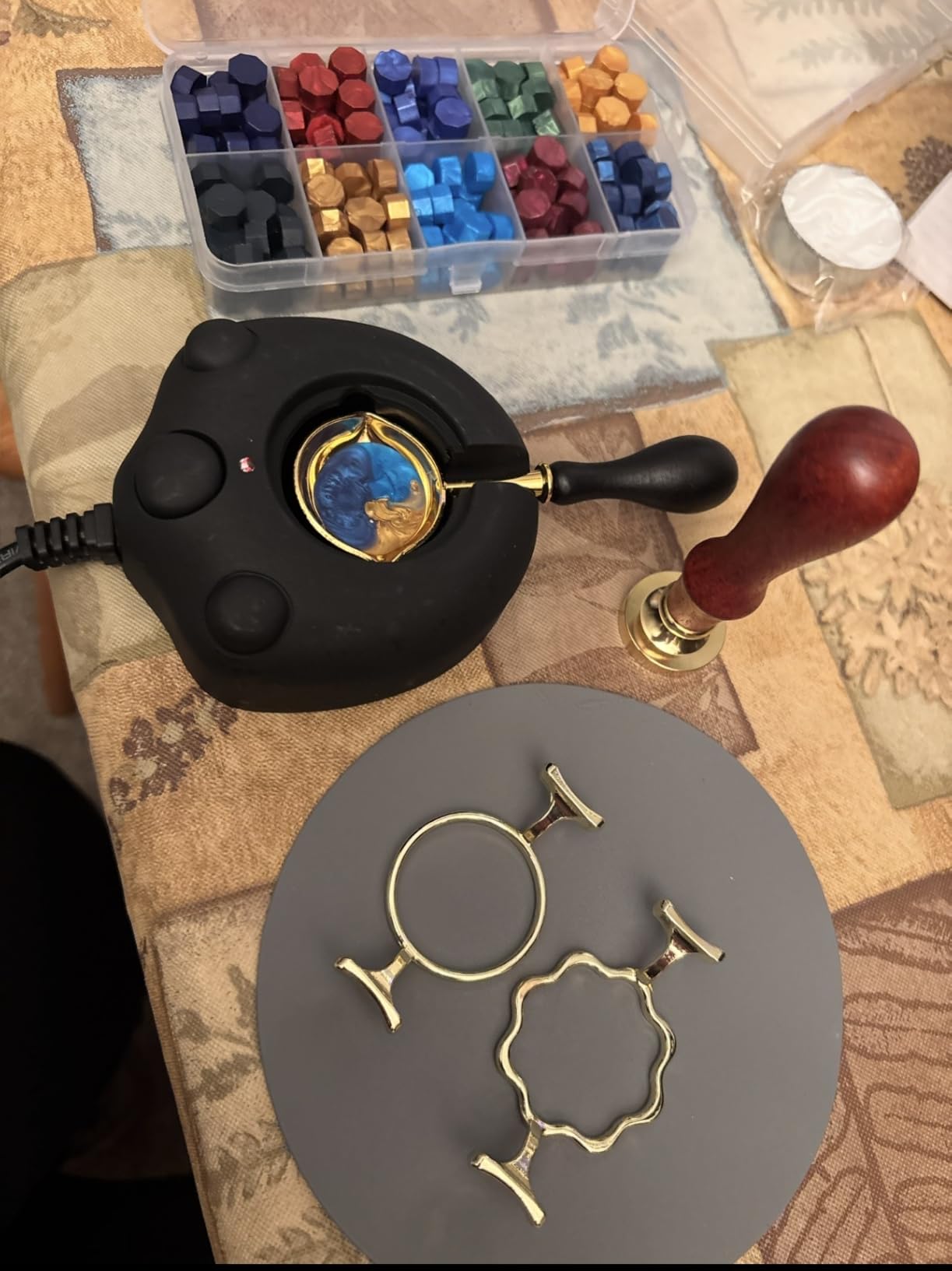 Electric Wax Seal Warmer, Black Wax Seal Kit with Spoon and Tweezers Great Tool for DIY Wax Seals, Wax Seal Stamp and Melting Wax Seal Sticks Sealing Wax Beads (Black) customer photo 1