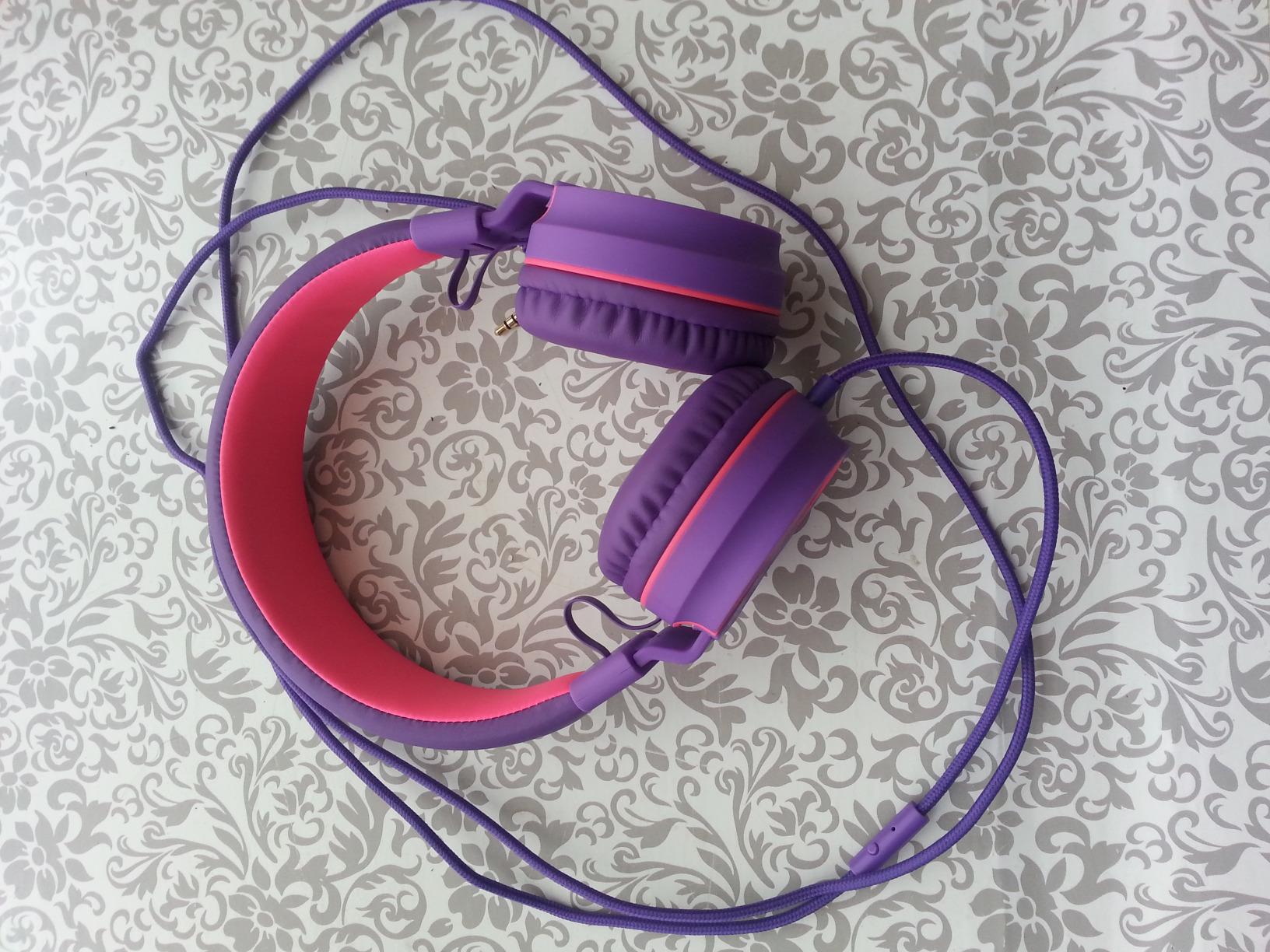 AILIHEN Kids Headphones Bulk 10-Pack for K-12 School Classroom, On-Ear Wired Headset with Microphone for Students Children with 93dB Volume Limited, 3.5mm Jack for Chromebooks Tablets Laptop Computer customer photo 1