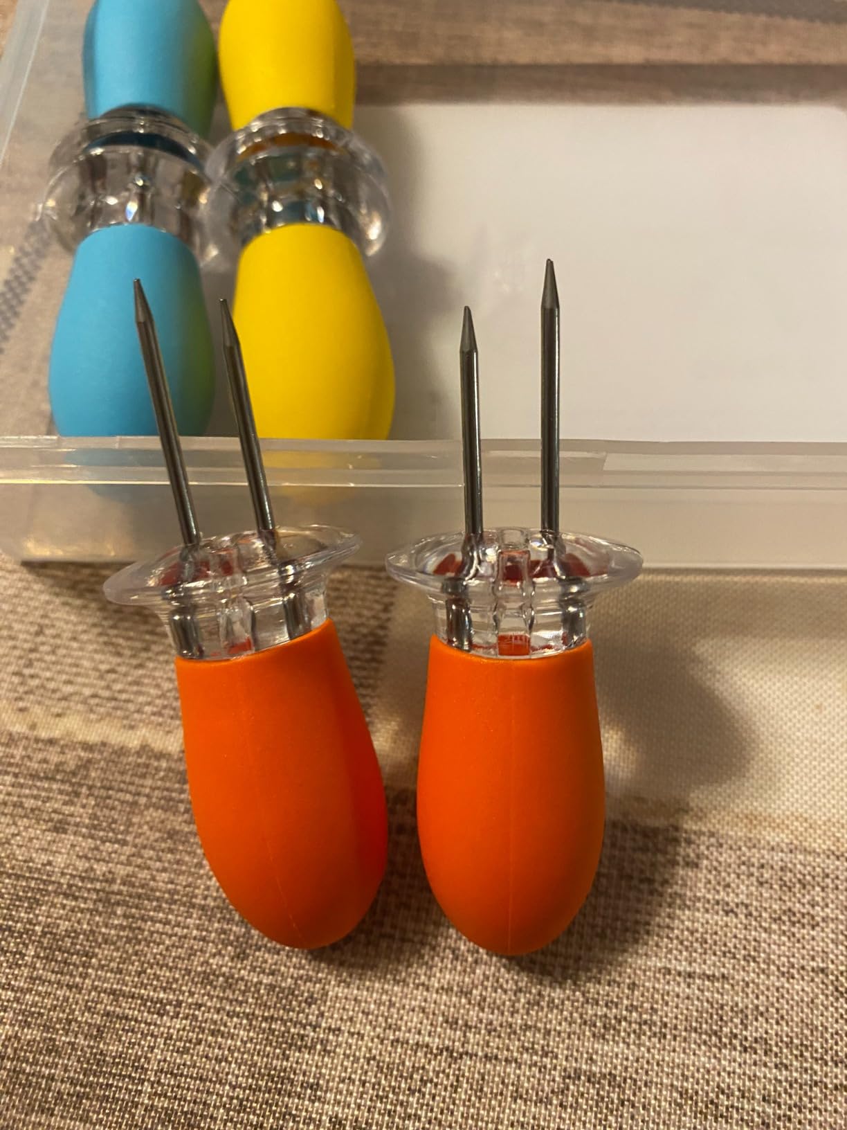 Girla Interlocking Corn on the Cob Holders Set - 5 Pairs (10 Pcs) with Silicone Handles, Dishwasher Safe customer photo 1