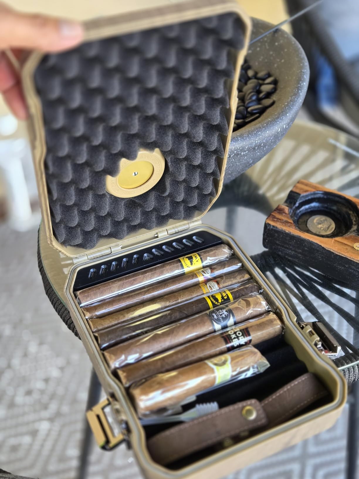 Travel Cigar Humidor Case - Cedar Lined, V Cut Cutter, Portable Humidor with Humidifier & Hygrometer, Holds 7-9 Cigars, Includes Lighter - Gift Set customer photo 2
