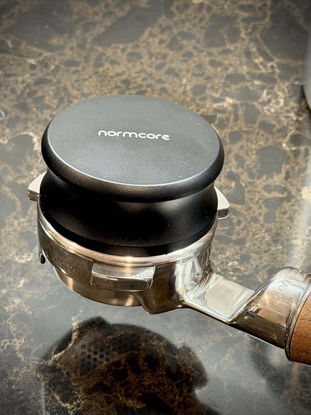 Normcore 51mm Gravity Distribution Tool, Gravity Adaptive Distributor, Espresso Coffee Leveler Tool Fits 51mm Delonghi Portafilter, and SMEG & EUPA Coffee Machines, Titanium PVD Coating 5 Blade base customer photo 2