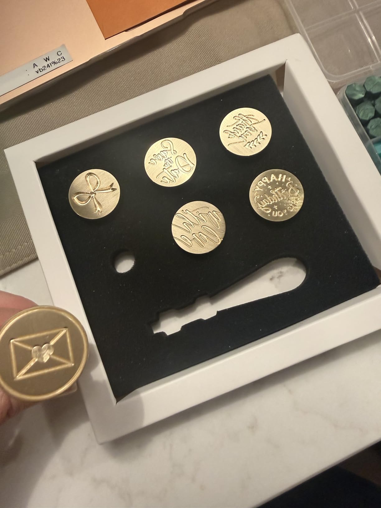 UNIQOOO 6 Pcs Wax Seal Stamp Set, Floral Stamps Botanical Sealing Stamper Kit, Wooden Handle with Brass Head for Wedding Greeting Cards Gift customer photo 2