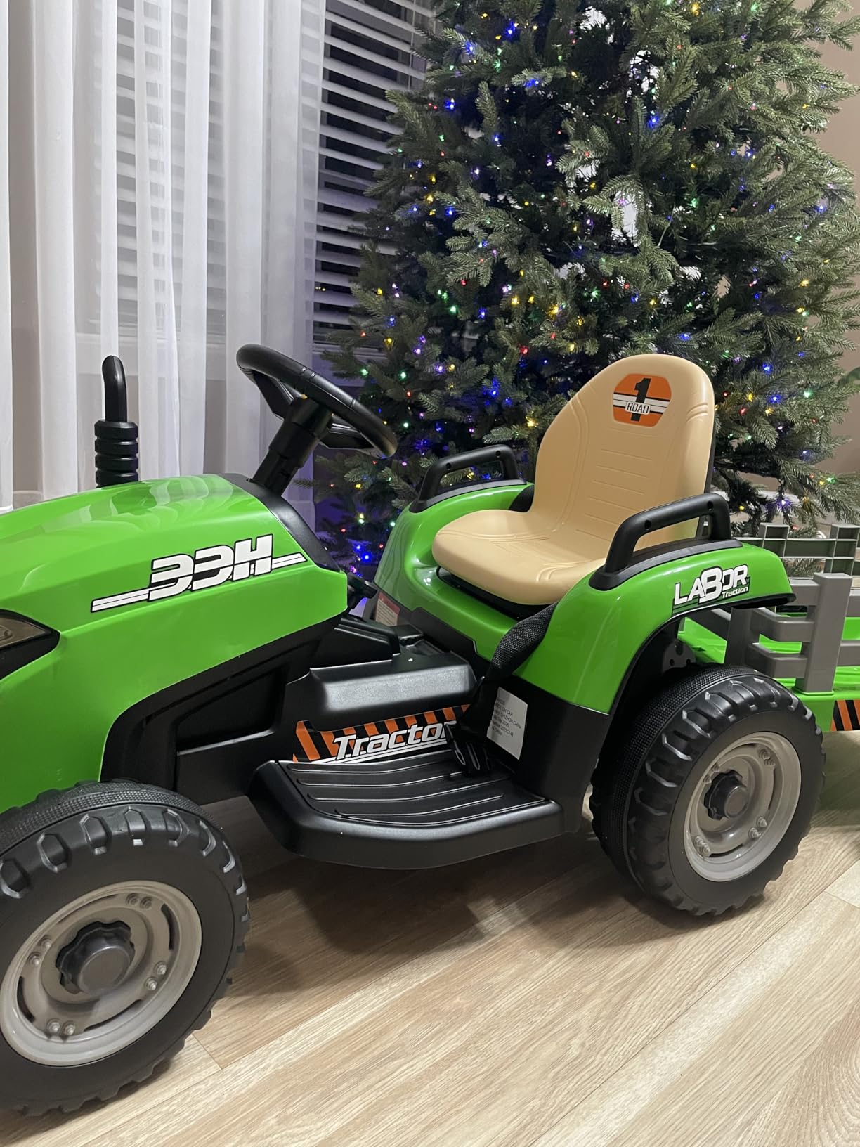 24V Ride On Tractor w/Tiltable & Detachable Trailer, 2x75W Motors, EVA Tires, Remote Control, Bluetooth, Shifter, Music, Electric Car for Kids (Green) customer photo 2
