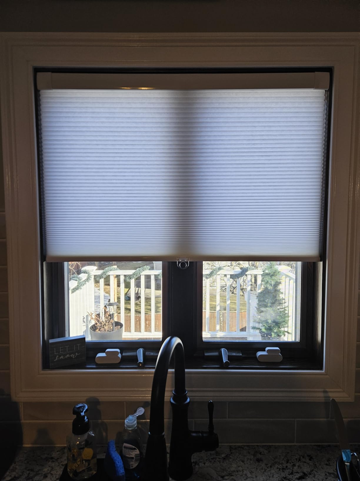 LazBlinds No Tools No Drill Cordless Cellular Shades, Light Filtering Honeycomb Shades for Home, Thermal Insulation Blinds for Windows, 22