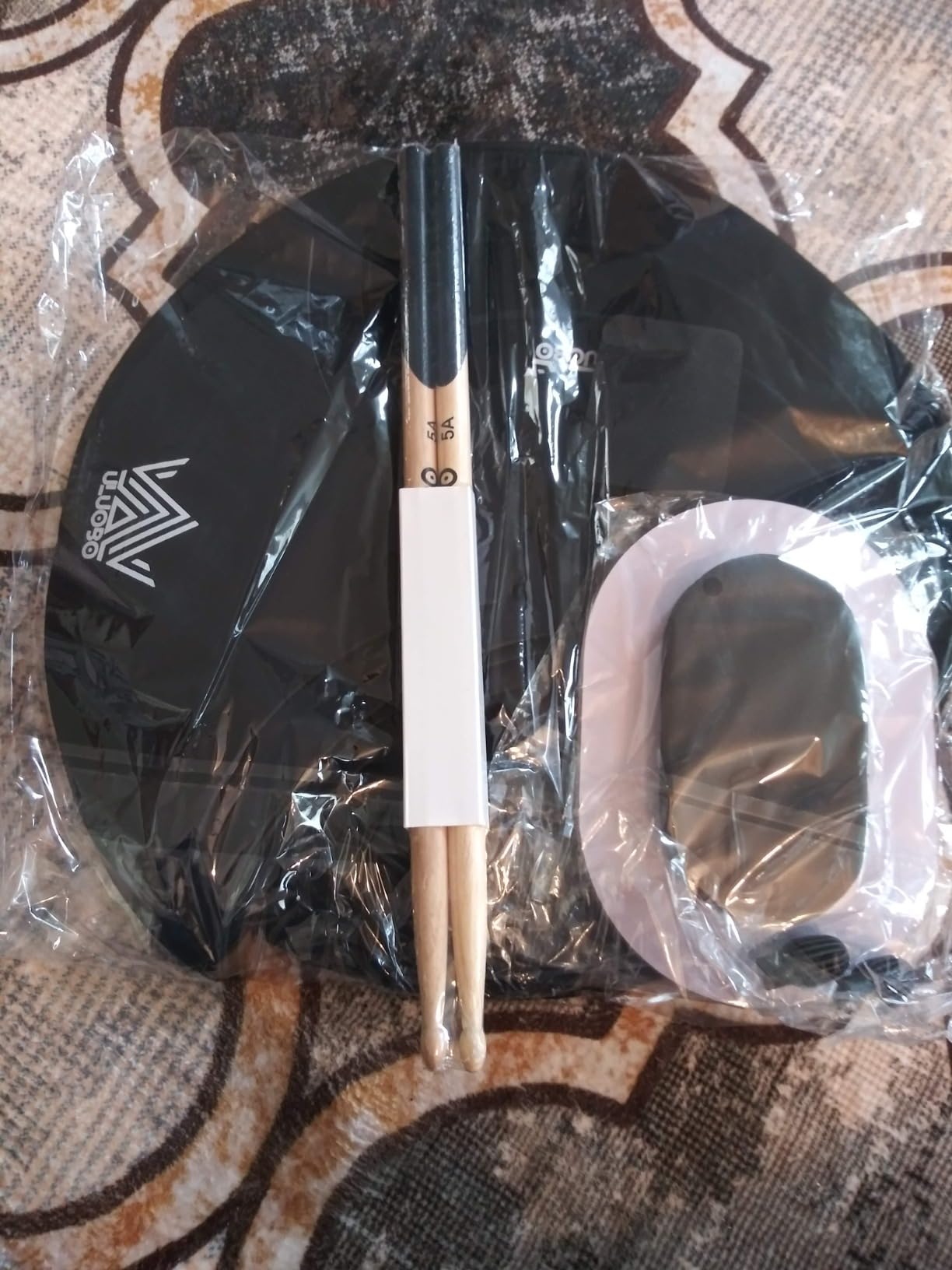 Drum Mute Pads, Drum Silencer Pads Set 12 Pieces with Drum Dampening Pads and Cymbal Mufflers Pads customer photo 1
