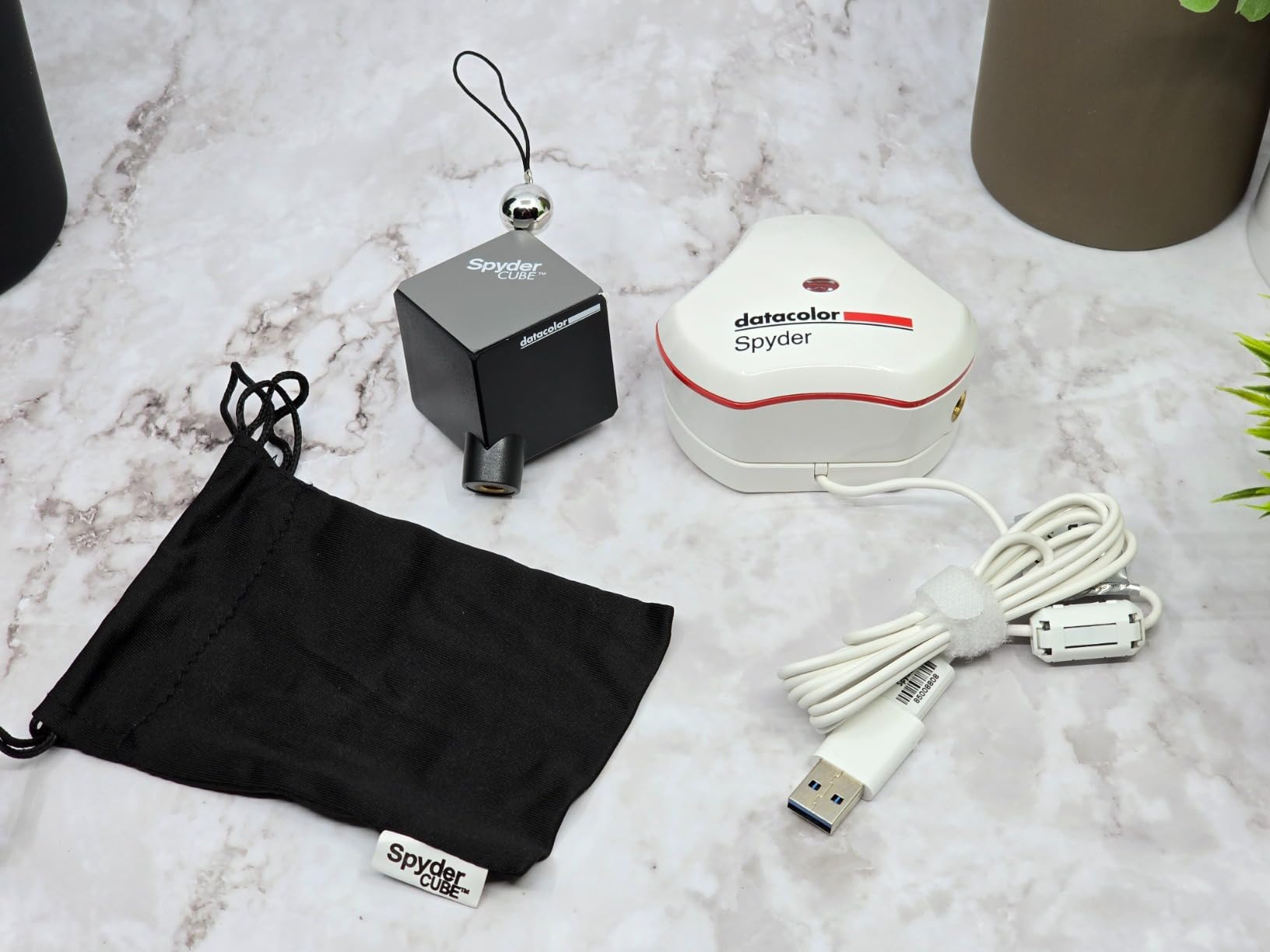 Spyder Print Studio: Ultimate Kit for Complete Photo Color Management from Capture Through Editing to Print customer photo 1