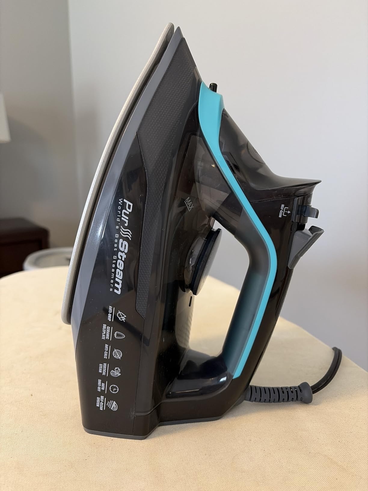 Pursteam SteamBurst+ 1750W Steam Iron, Ceramic Soleplate, Adjustable Steam, Burst of Steam, Self-Clean, Anti-Calc, Anti-Drip, Powerful & Long-Lasting Steam for All Fabrics customer photo 1
