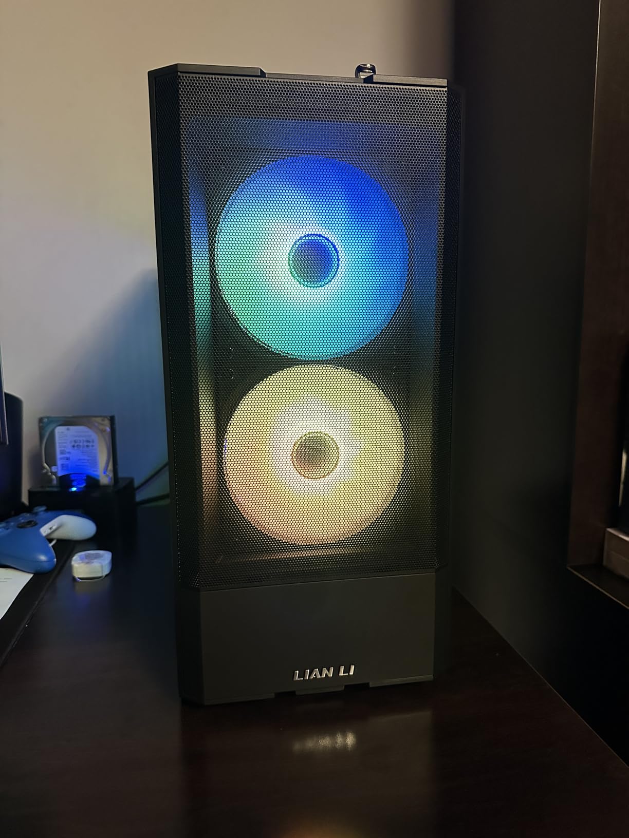 LIAN LI LANCOOL 207 Compact ATX RGB Gaming Computer Case, Airflow Optimized Mesh Panels Tower Chassis w/ 2x140mm ARGB, 2x120mm PWM Fans Pre-Installed, USB Type-C Port, Tempered Glass Side Panel (Black) customer photo 1