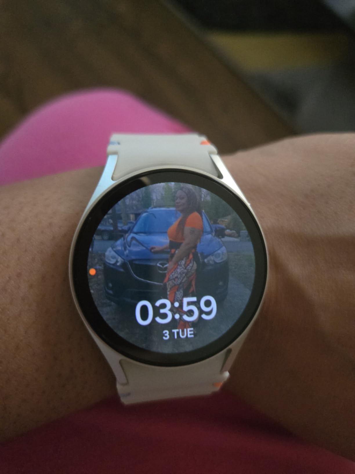 SAMSUNG Galaxy Watch 7 40mm LTE AI Smartwatch w/Energy Score, Wellness Tips, Heart Rate Tracking, Sleep Monitor, Fitness Tracker, 2024, Cream (Renewed) customer photo 2